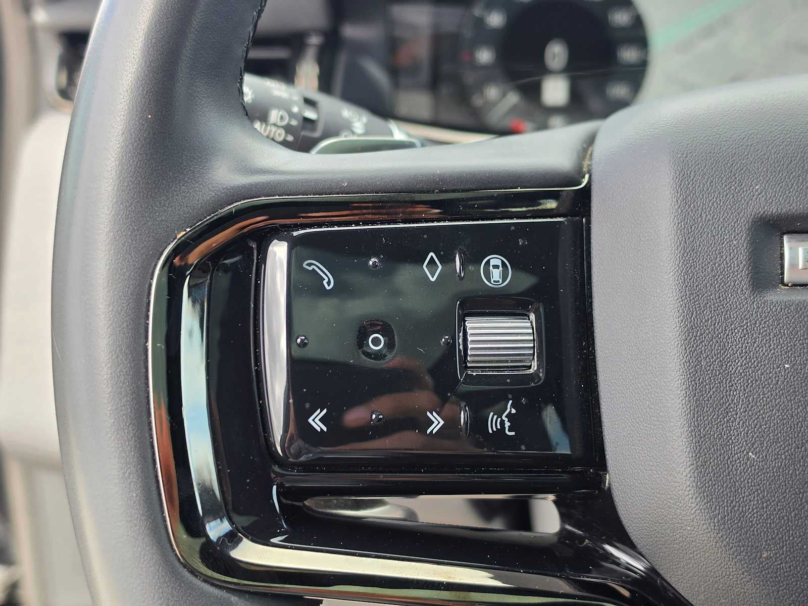 2024 Land Rover Range Rover Evoque Dynamic SE
