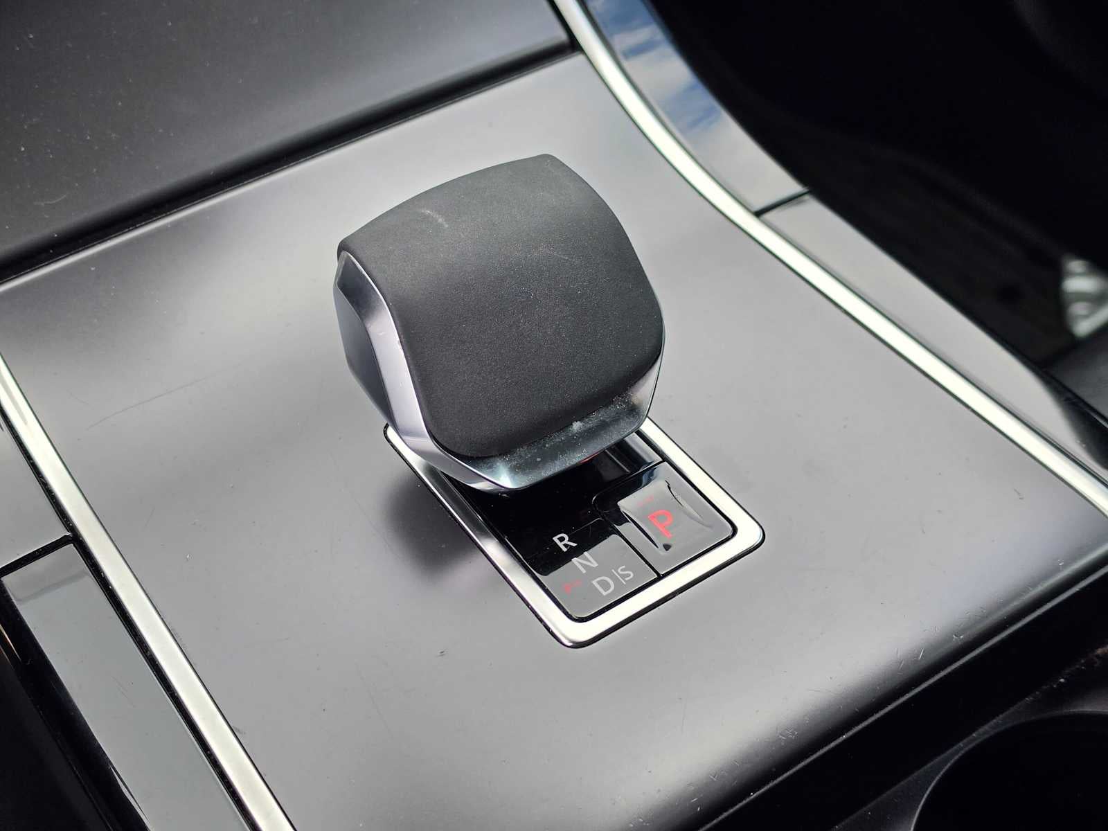 2024 Land Rover Range Rover Evoque Dynamic SE