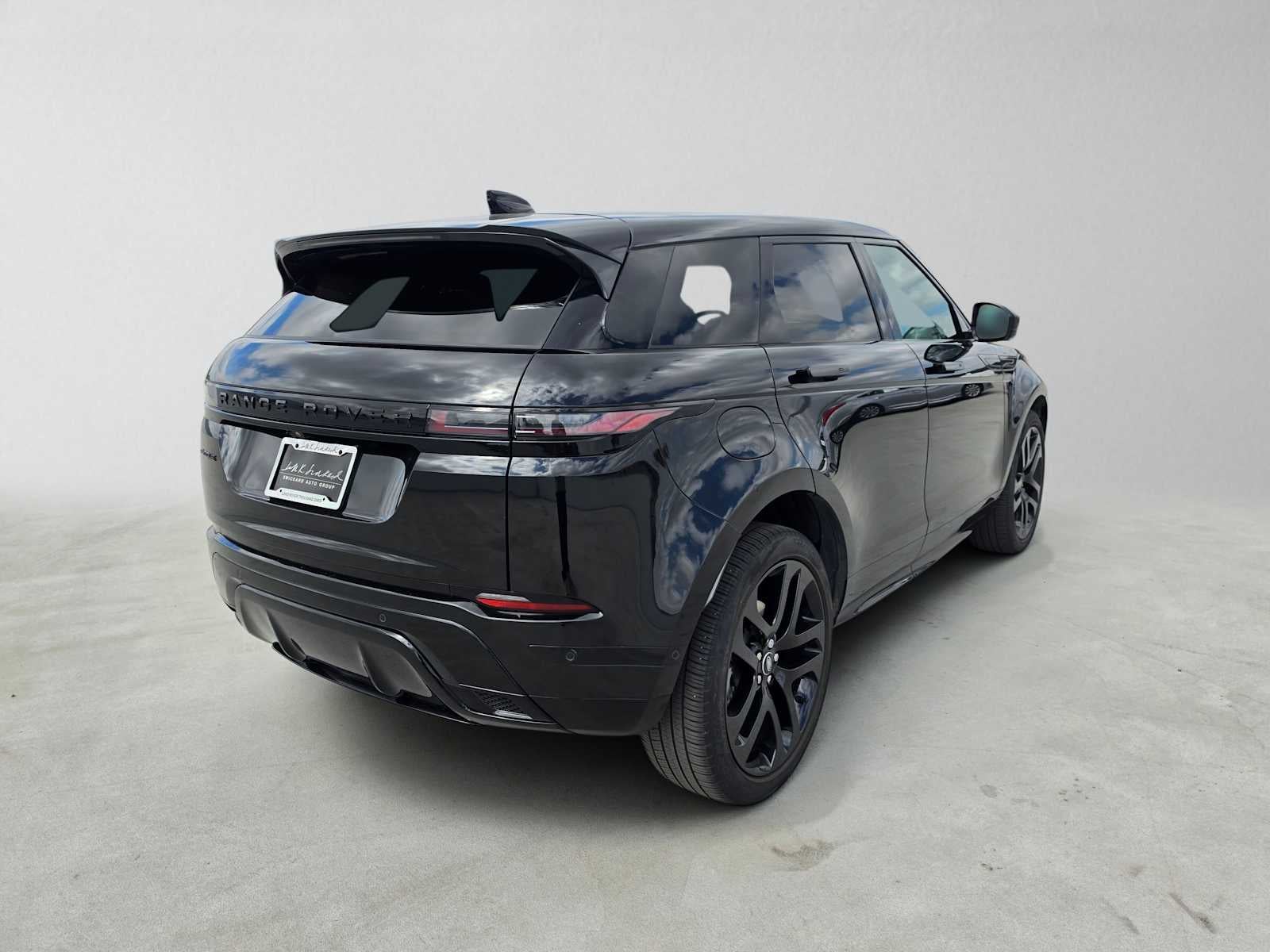 2024 Land Rover Range Rover Evoque Dynamic SE