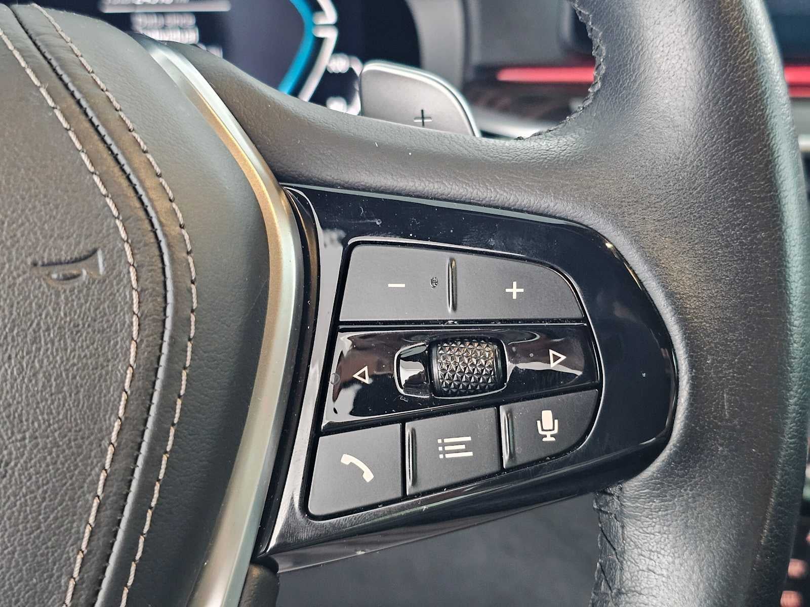 2023 BMW 530e 530e