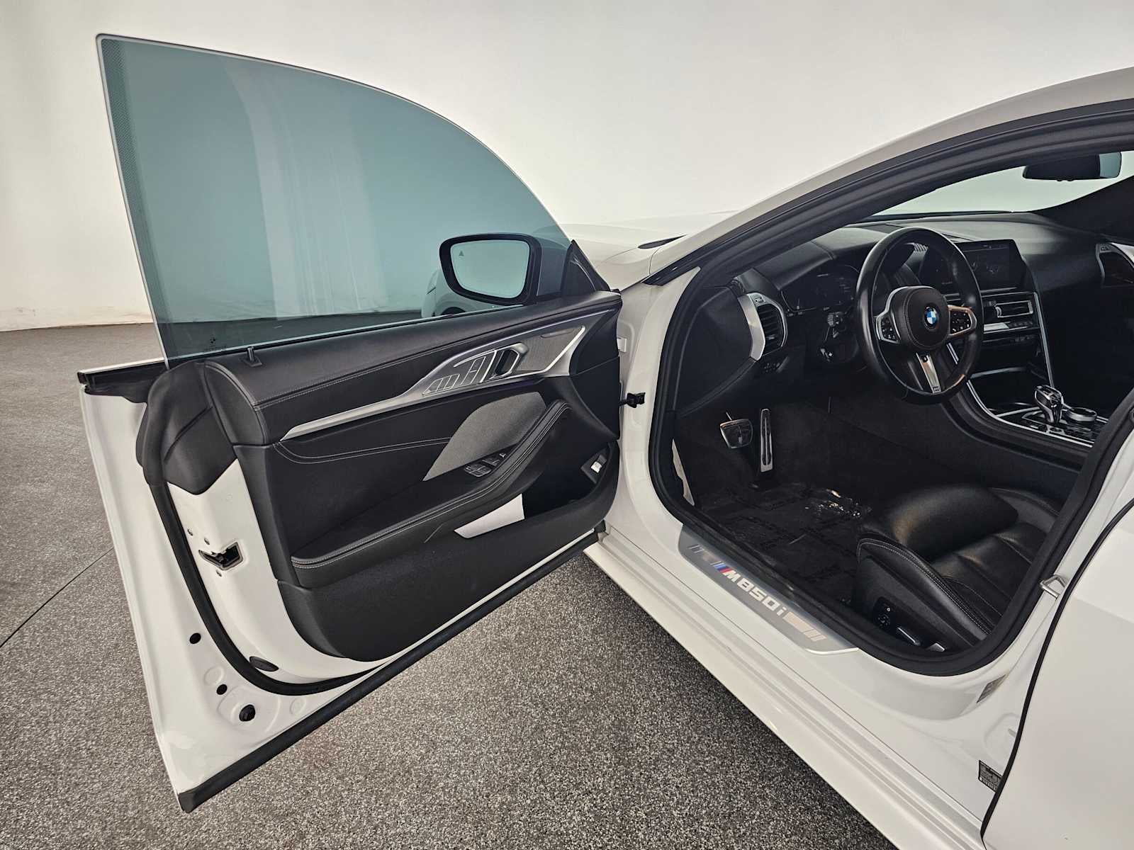 2021 BMW M850i xDrive M850i
