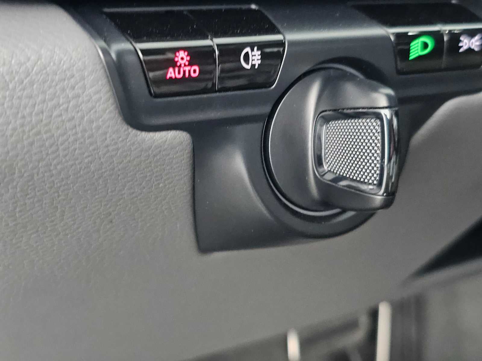 2021 Porsche 911 Carrera