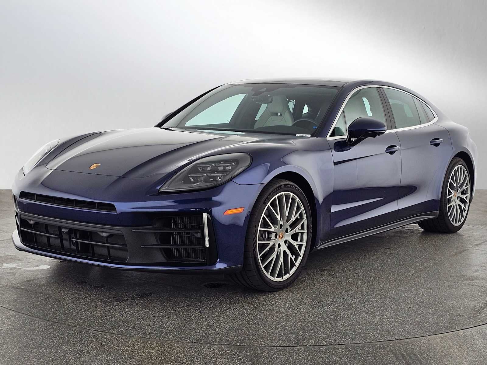 2024 Porsche Panamera 4