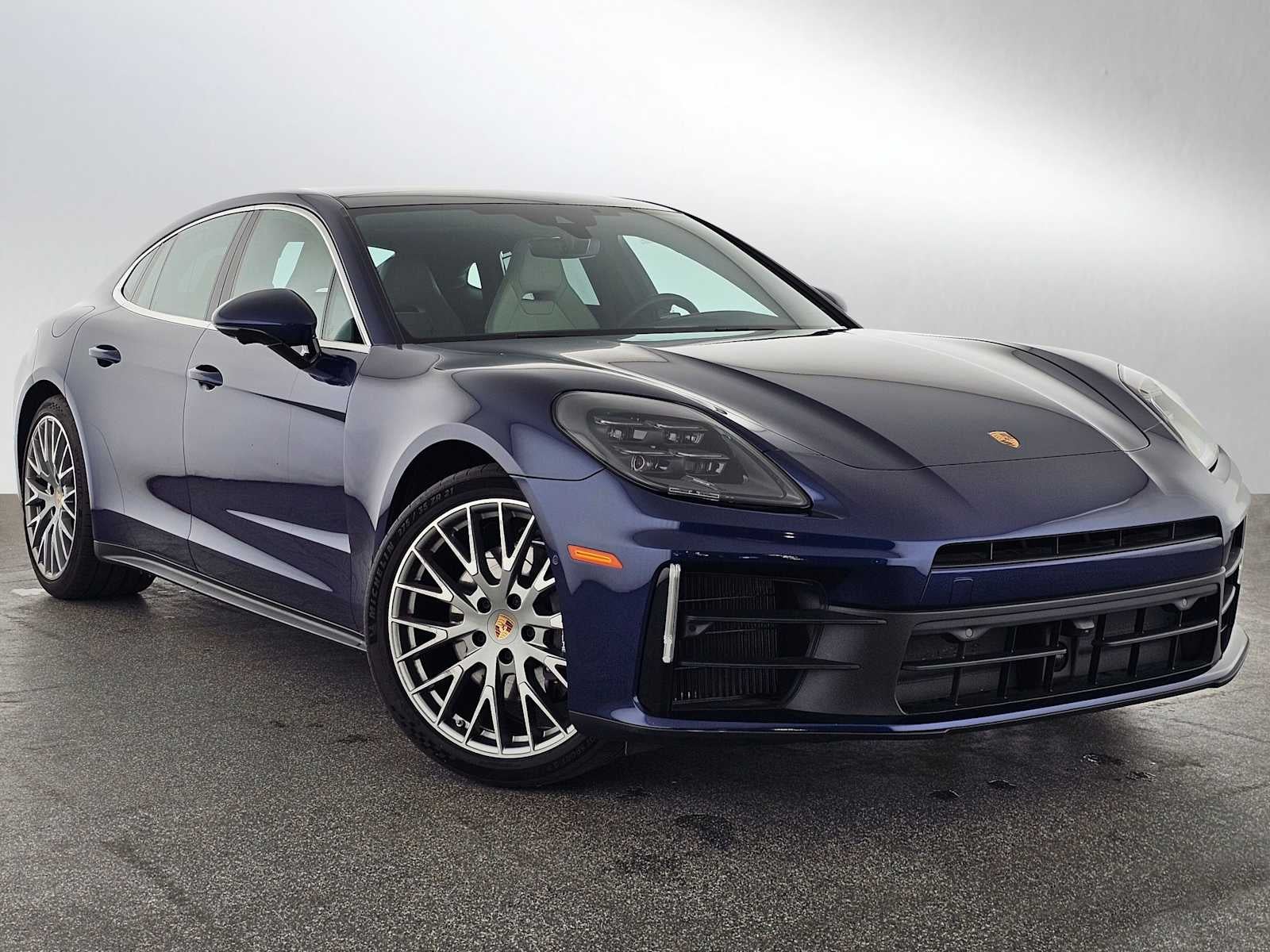 2024 Porsche Panamera 4