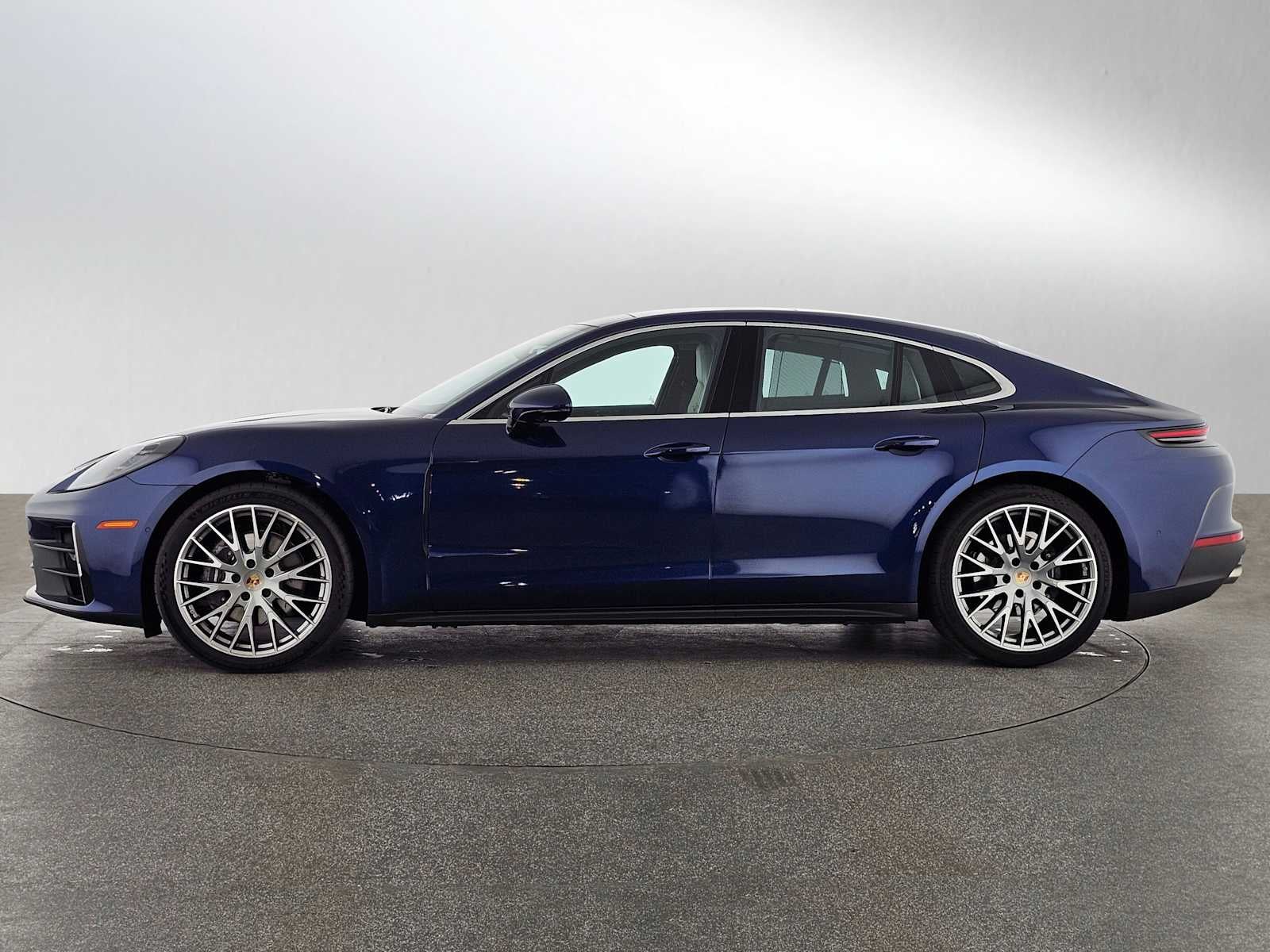 2024 Porsche Panamera 4