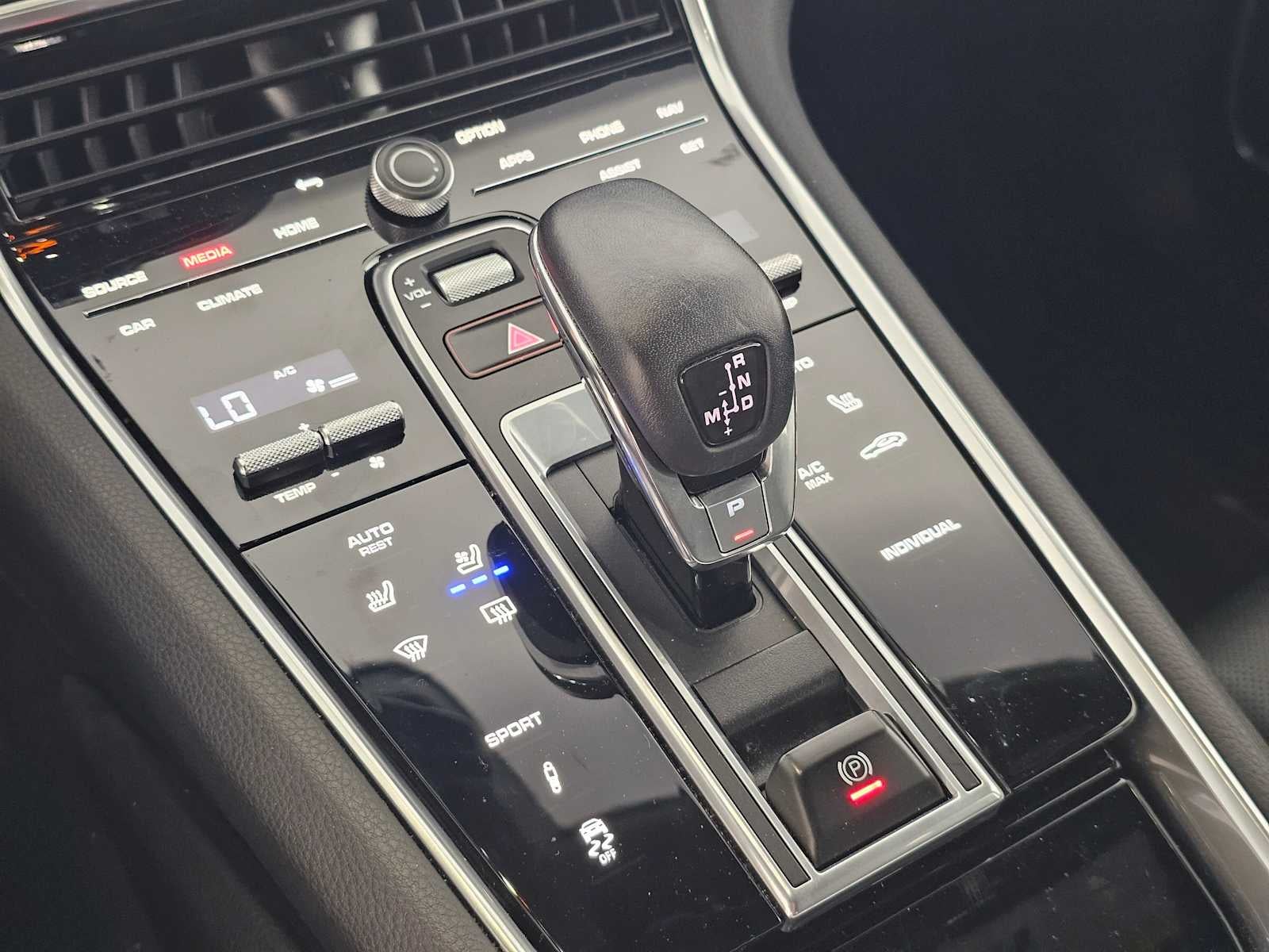 2023 Porsche Panamera Platinum Edition