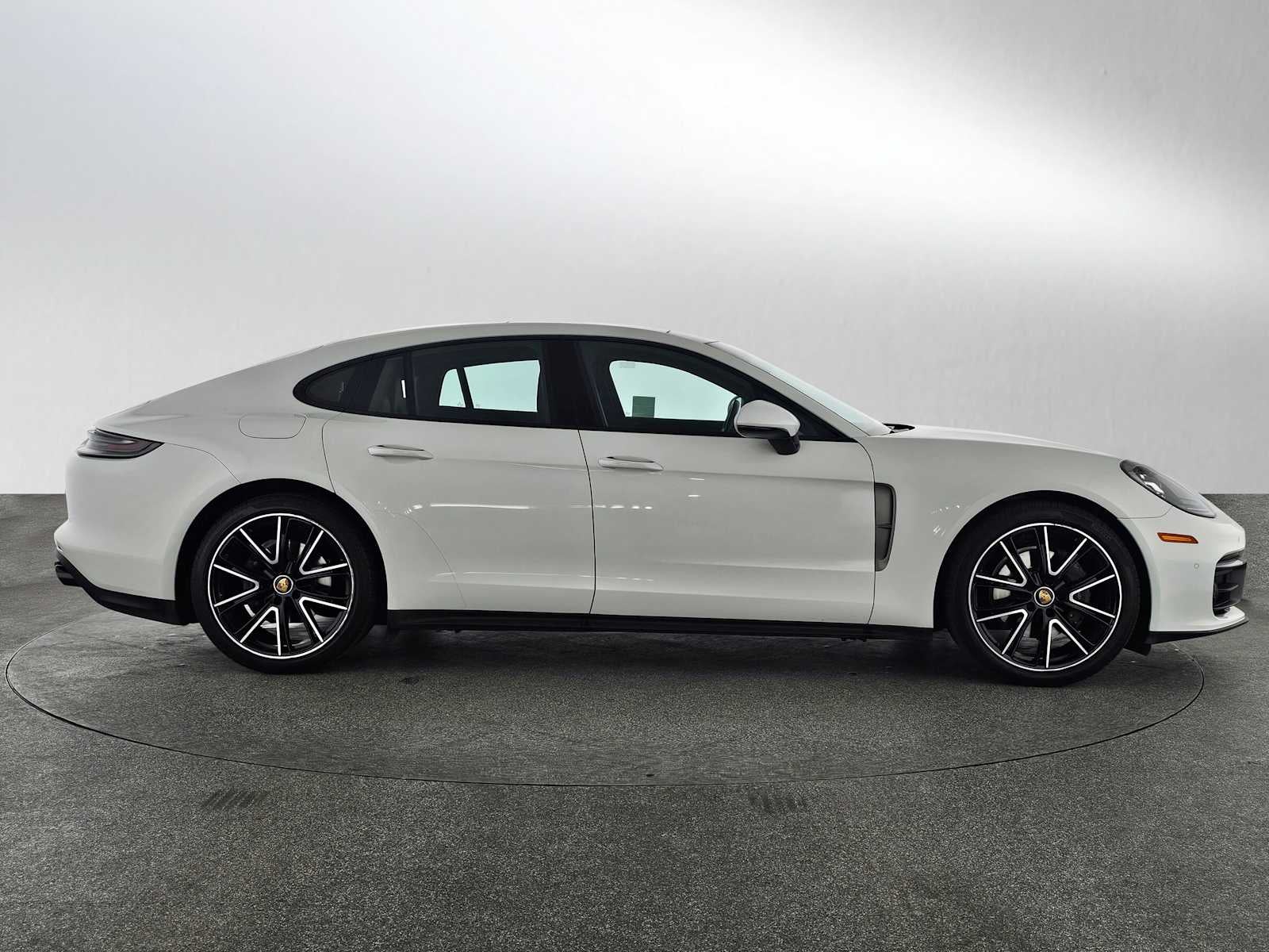 2023 Porsche Panamera Platinum Edition