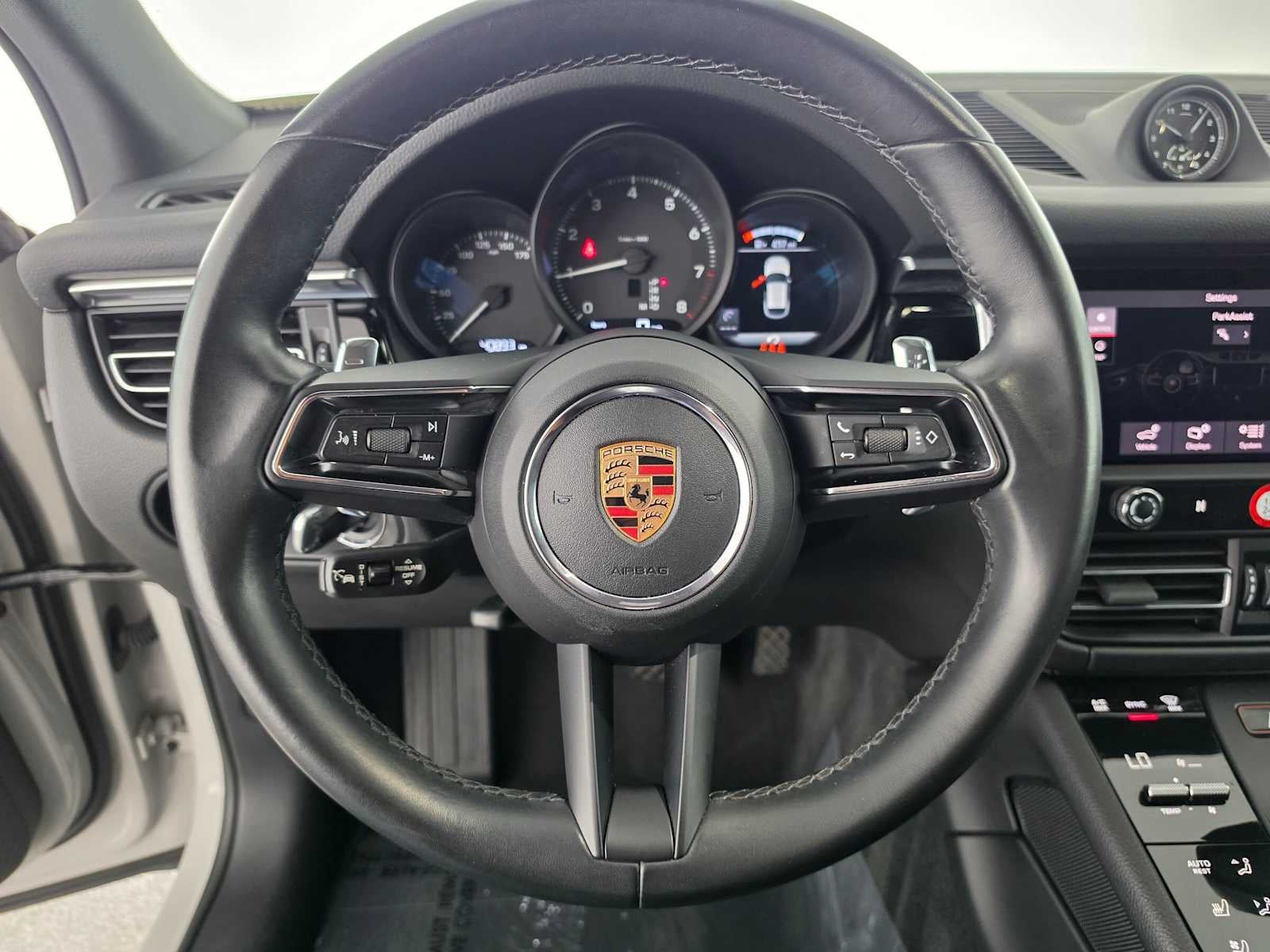 2024 Porsche Macan AWD