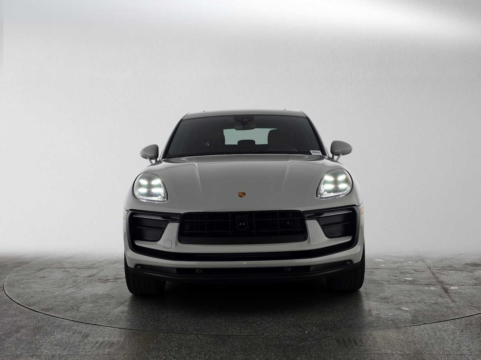 2024 Porsche Macan AWD