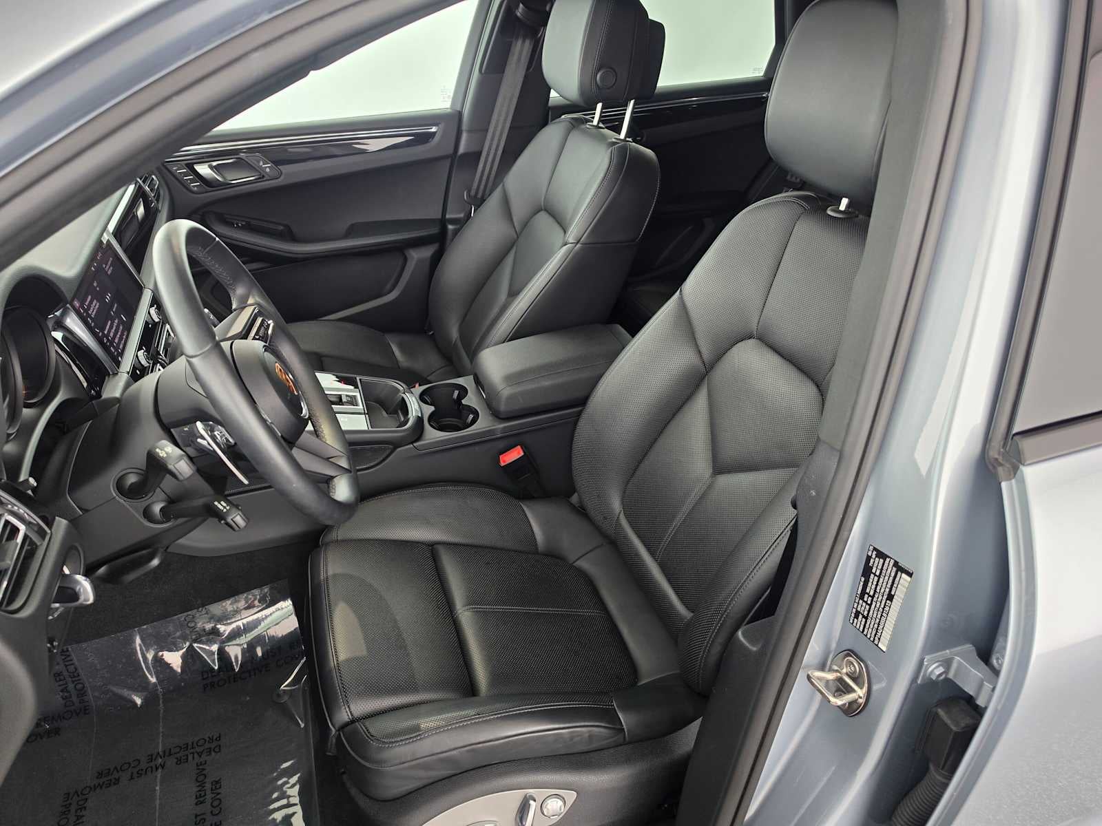 2025 Porsche Macan AWD