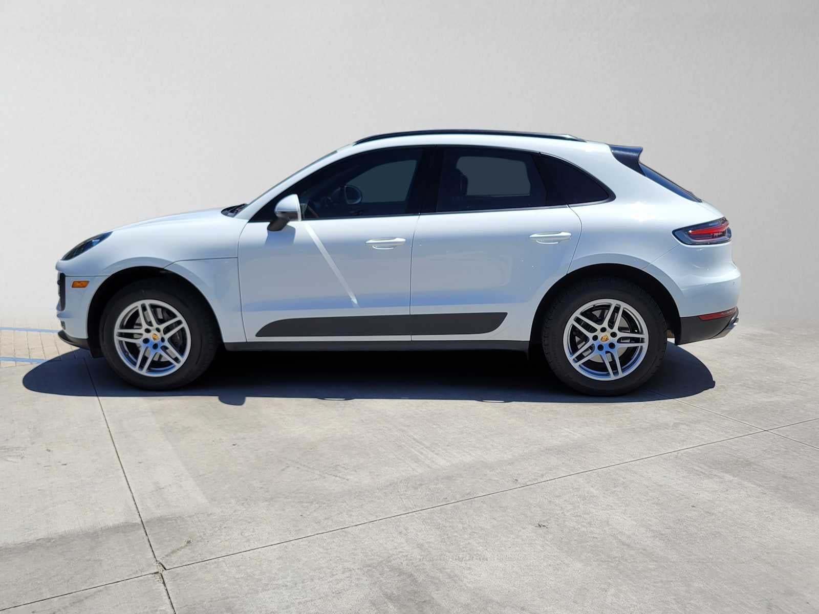 2021 Porsche Macan AWD