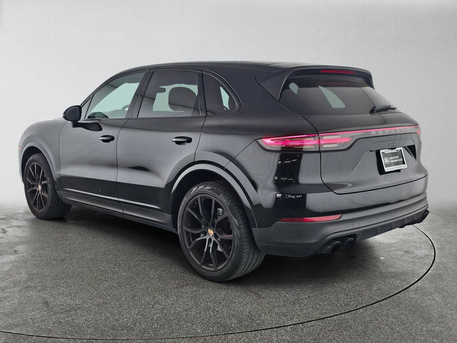 2023 Porsche Cayenne Platinum Edition