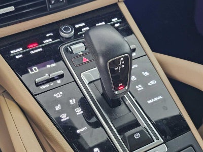 2023 Porsche Cayenne Platinum Edition