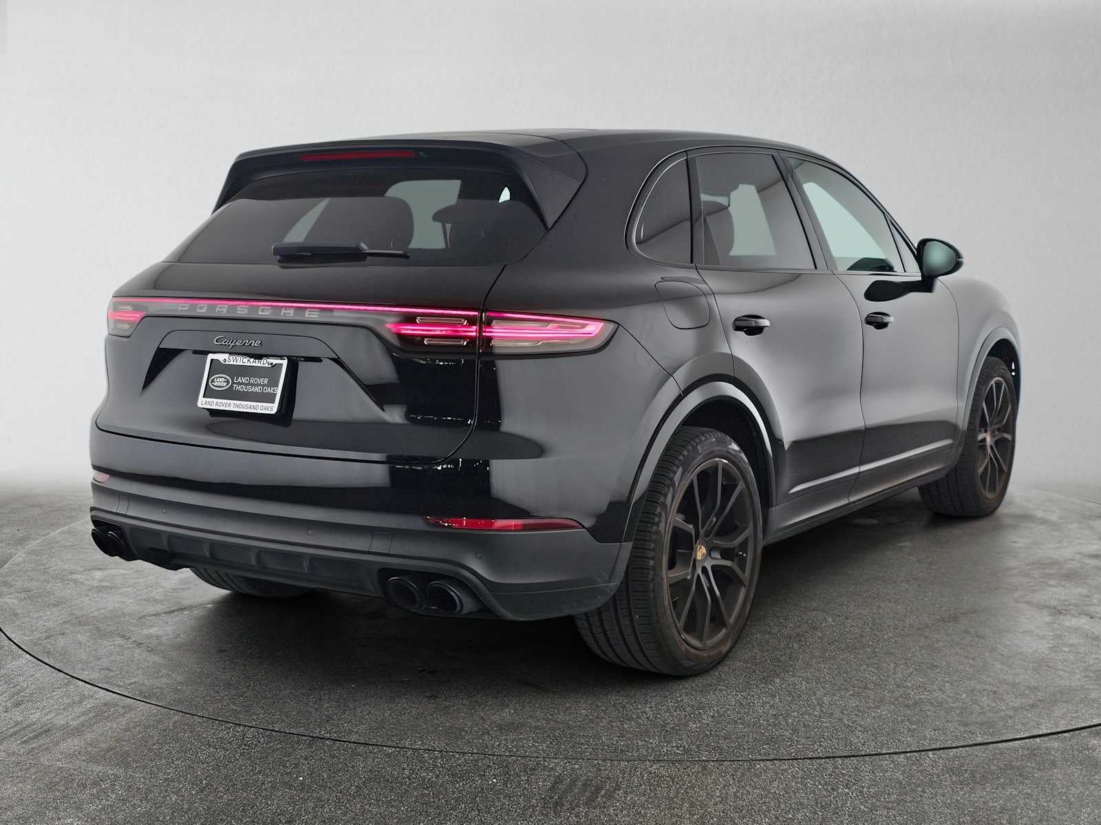 2023 Porsche Cayenne Platinum Edition