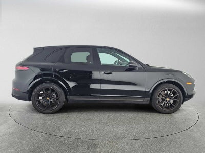 2023 Porsche Cayenne Platinum Edition