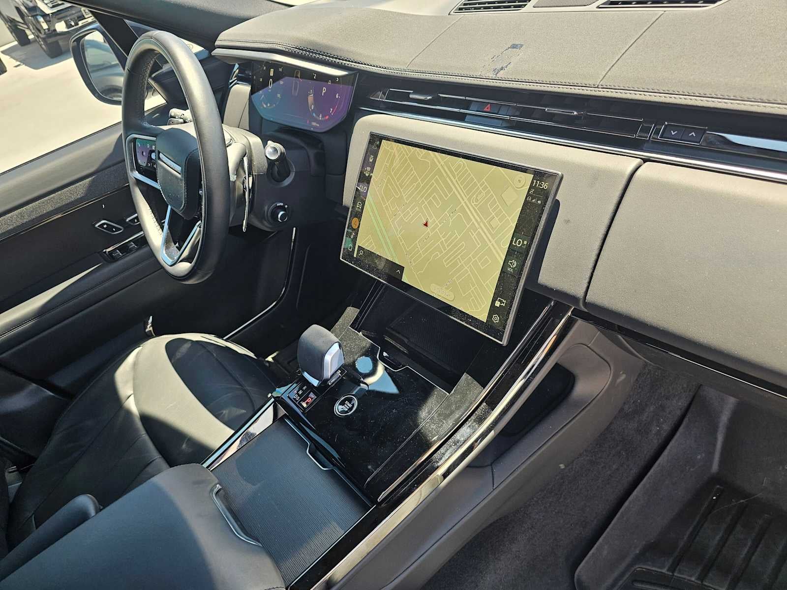 2024 Land Rover Range Rover Sport SE