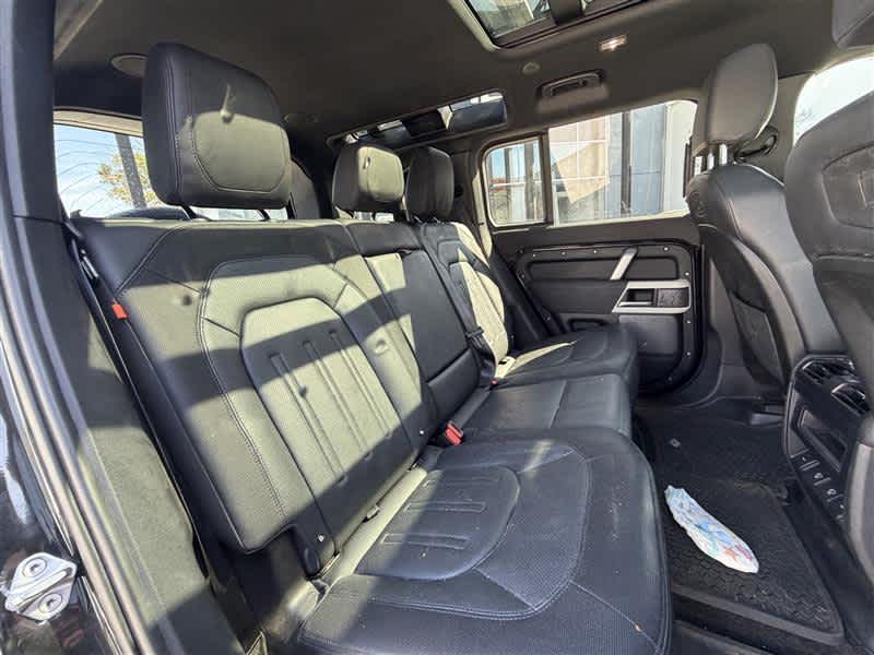 2022 Land Rover Defender X-Dynamic SE