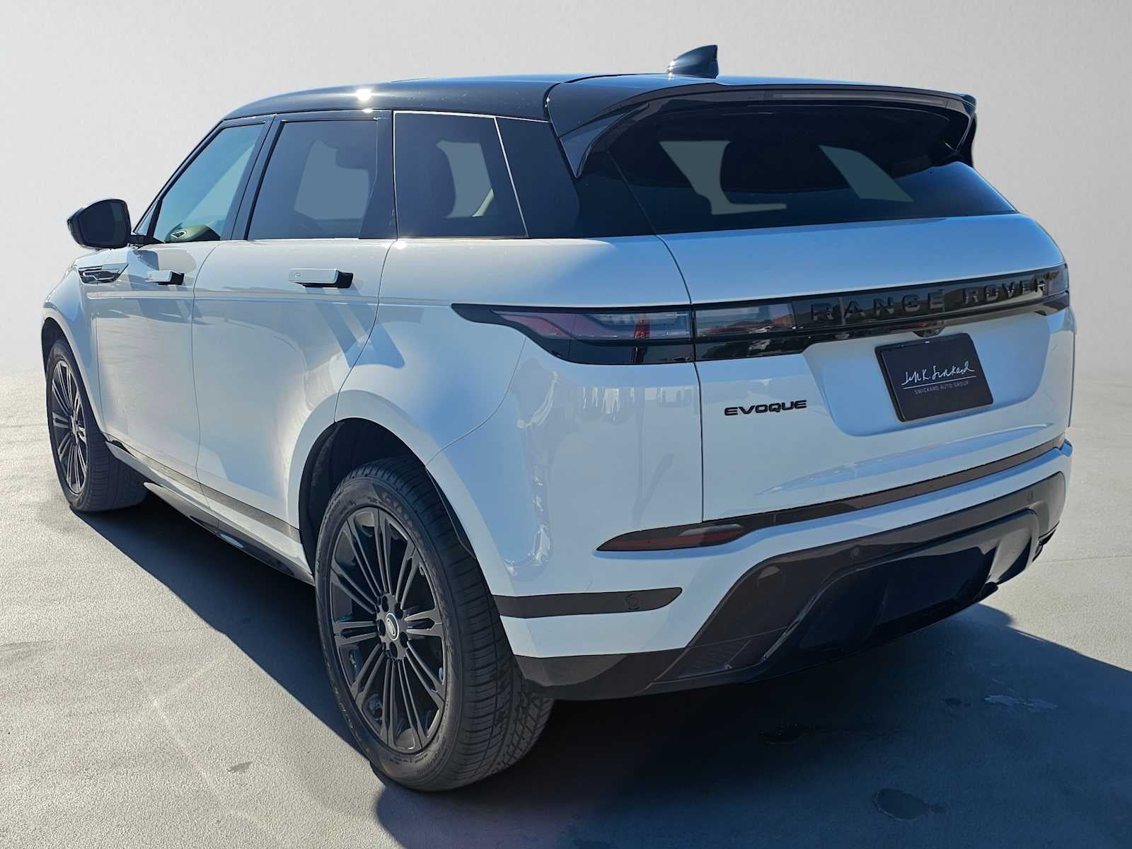 2025 Land Rover Range Rover Evoque Dynamic SE