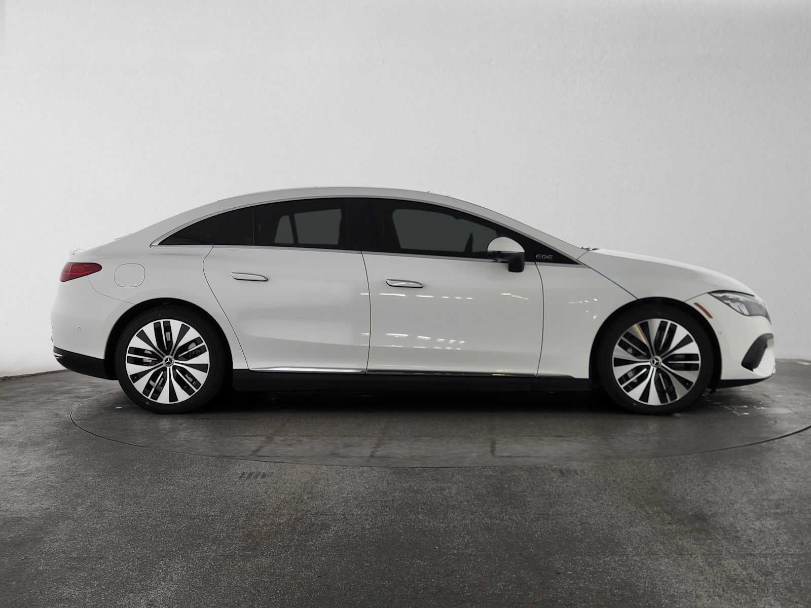 2023 Mercedes-Benz EQE 500 4MATIC®+ Sedan