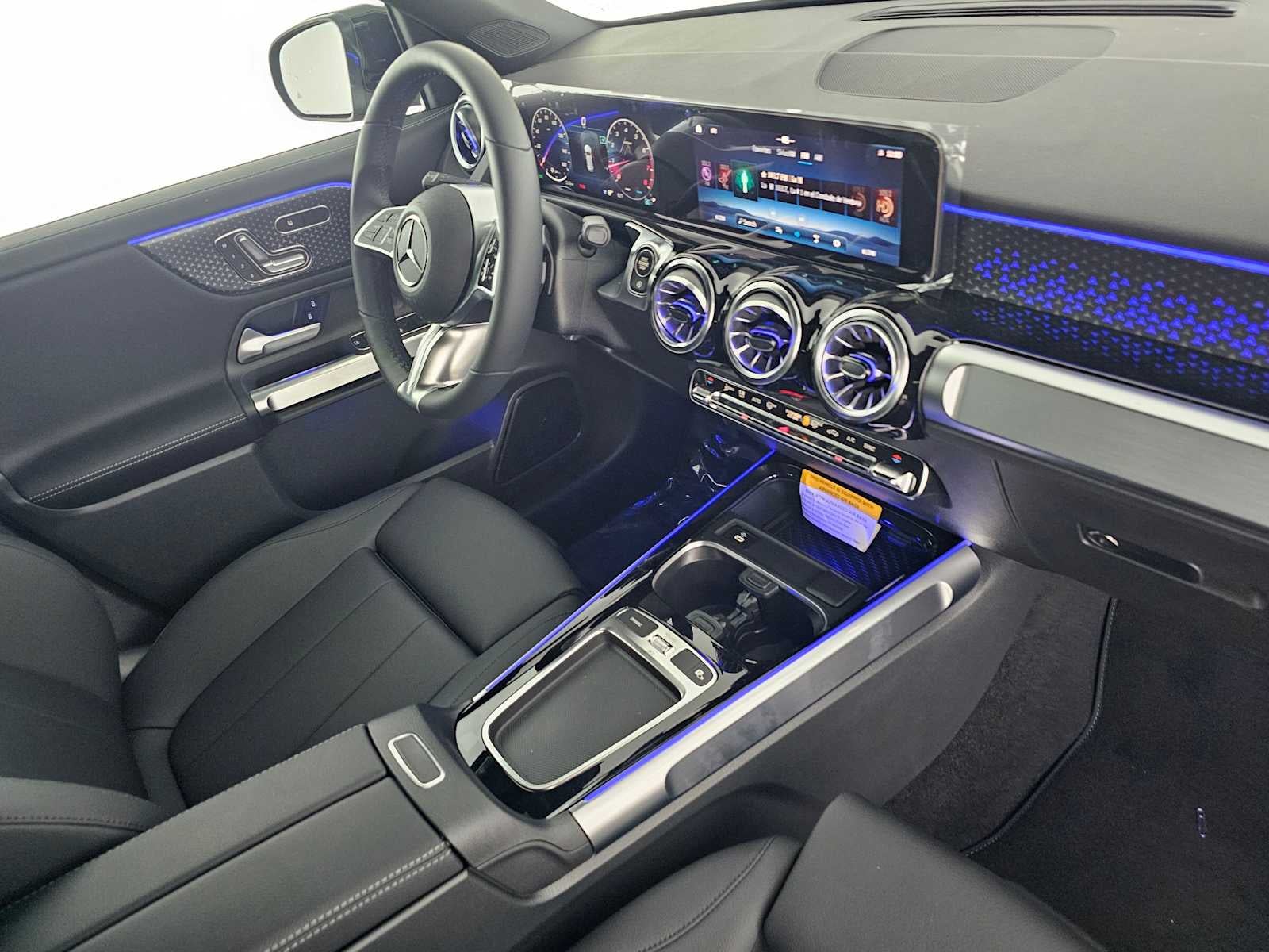 2026 Mercedes-Benz GLB 250 SUV