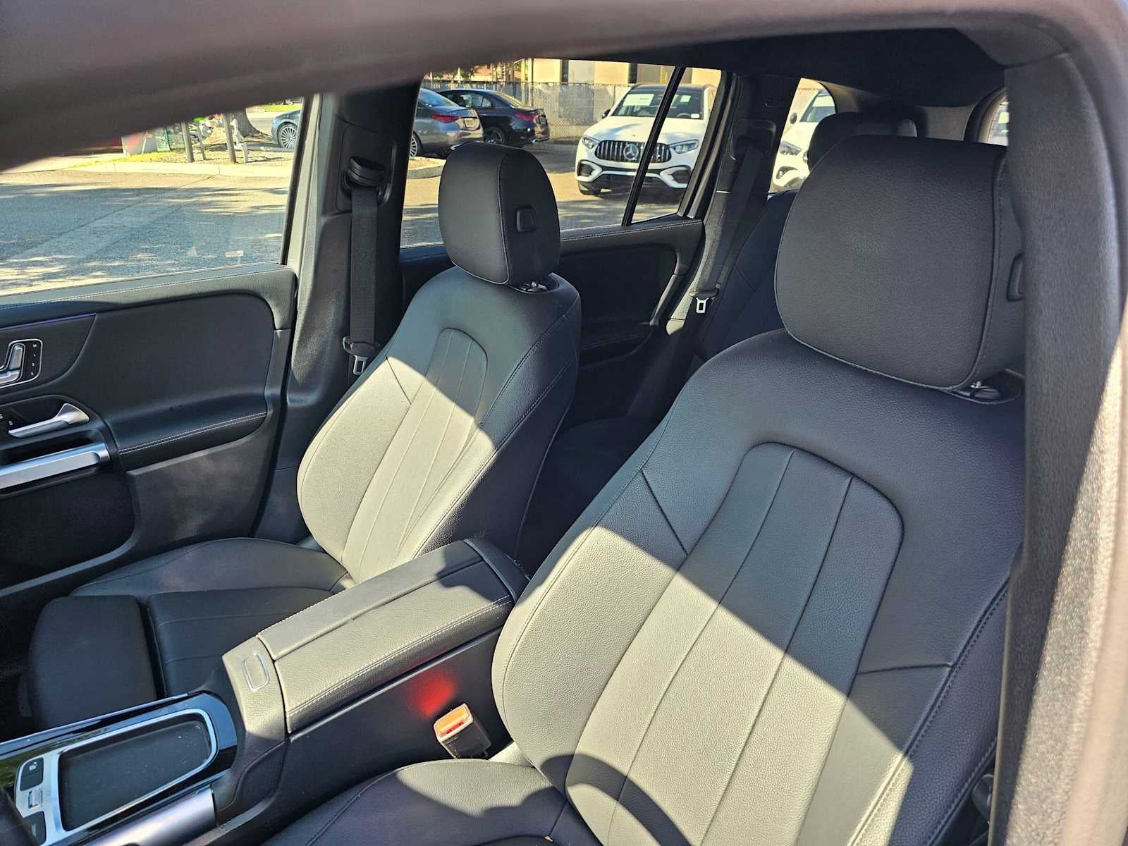 2026 Mercedes-Benz GLB 250 SUV