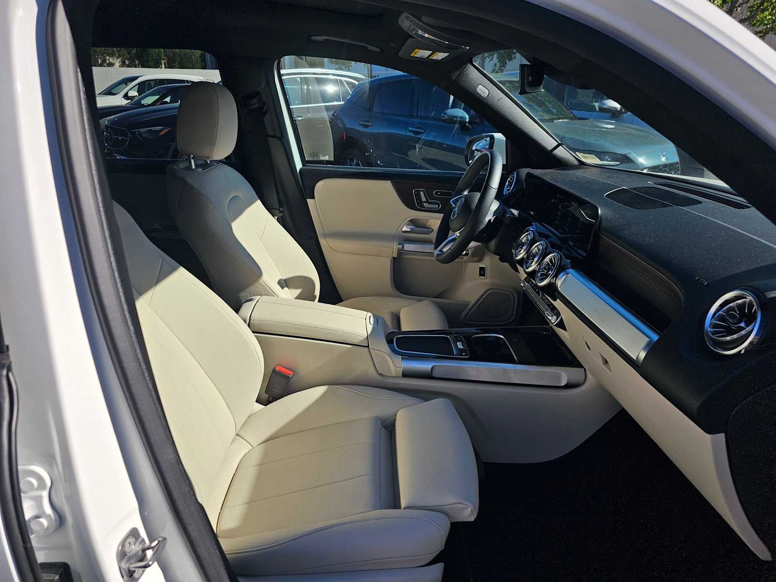 2026 Mercedes-Benz GLB 250 4MATIC® SUV