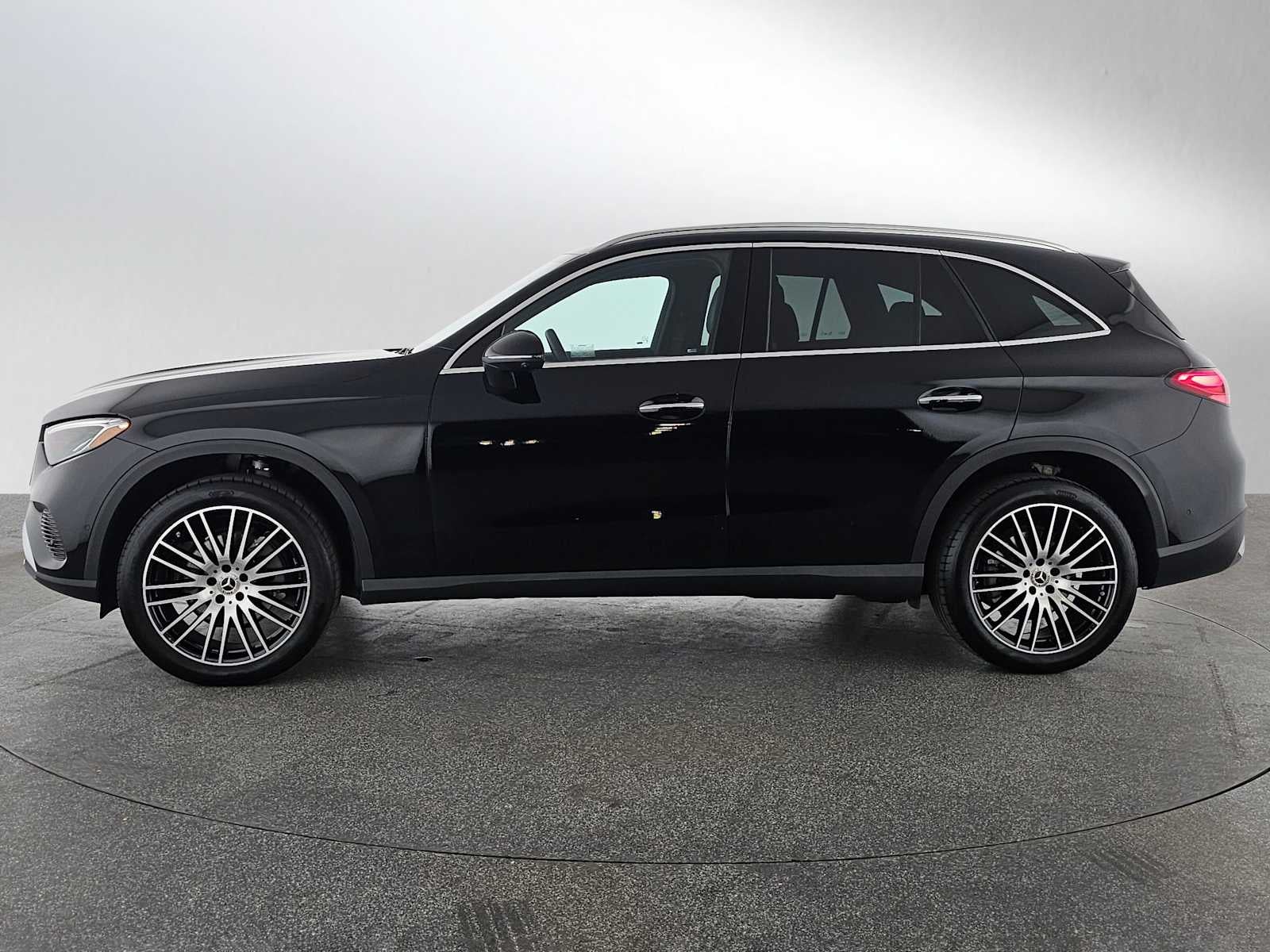 2025 Mercedes-Benz GLC GLC 300