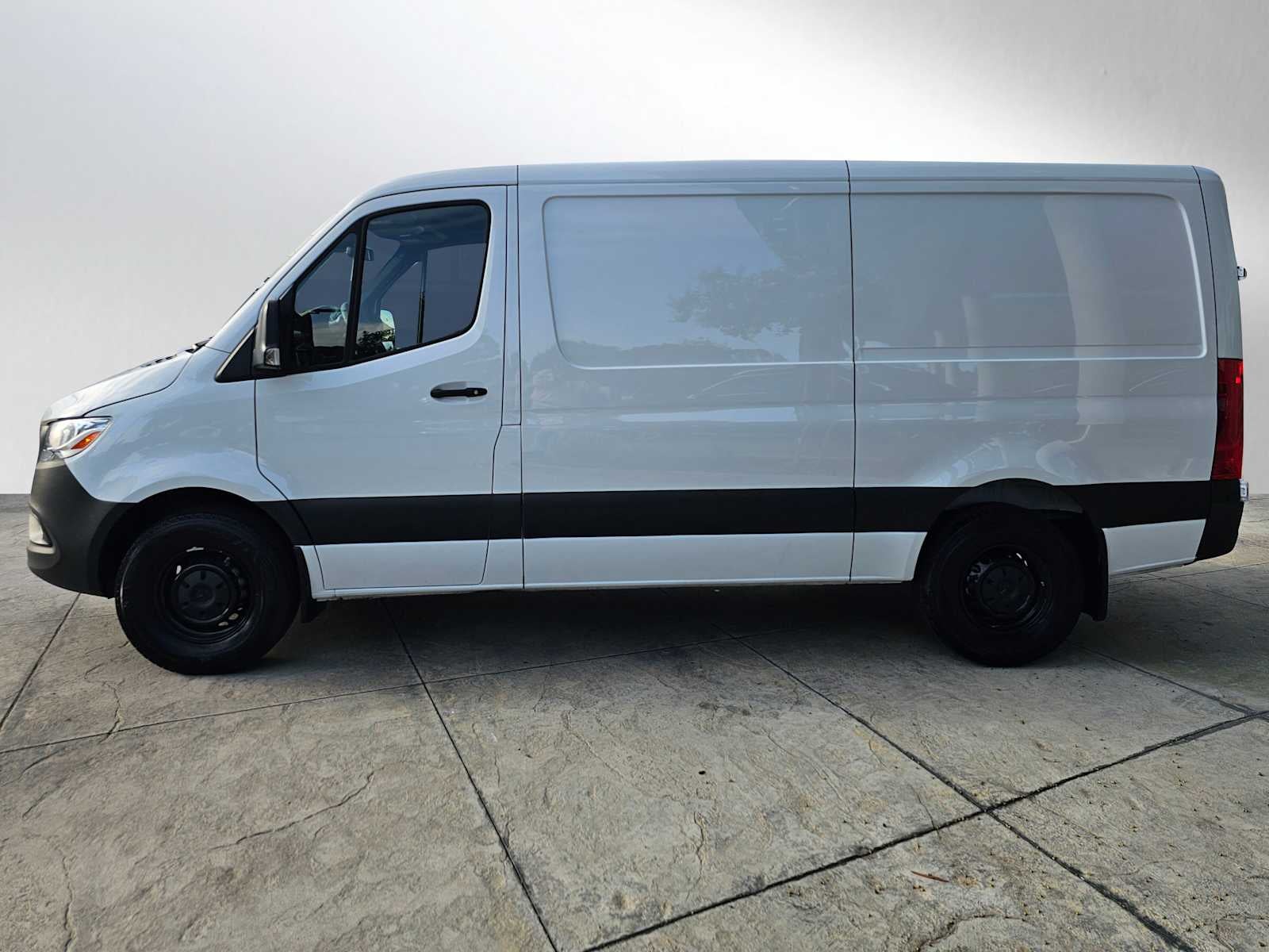 2025 Mercedes-Benz Sprinter 2500 Standard Roof I4 Diesel 144" RWD