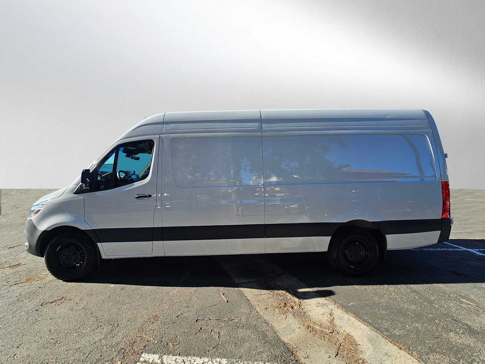 2025 Mercedes-Benz Sprinter 2500 High Roof I4 Diesel HO 170" RWD