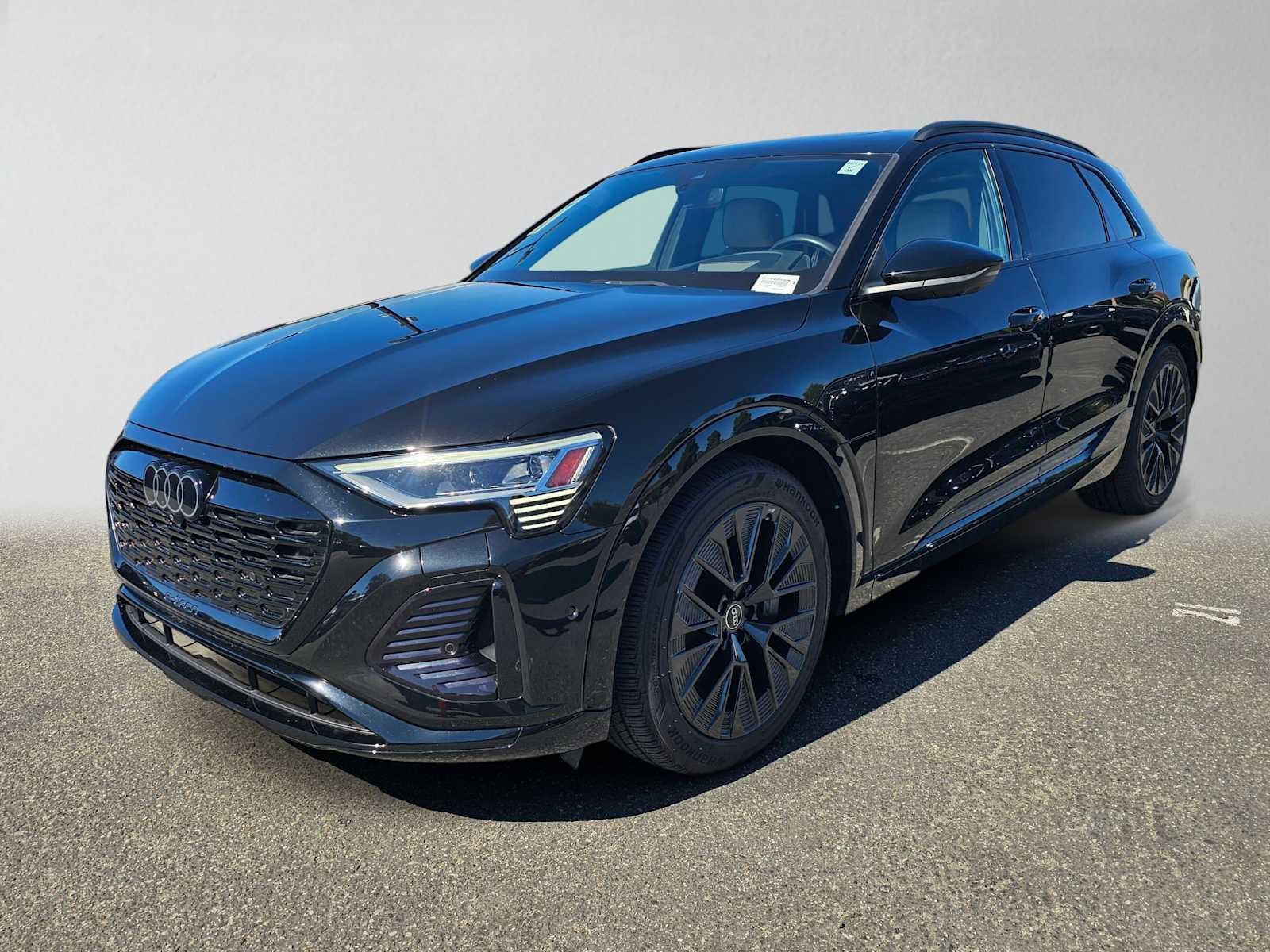 2024 Audi Q8 e-tron Prestige