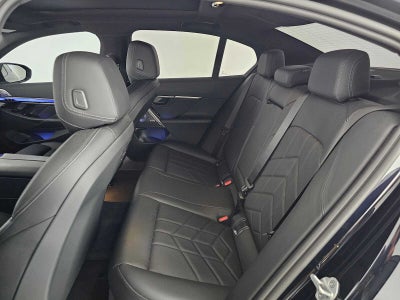 2026 BMW 550e xDrive 550e xDrive