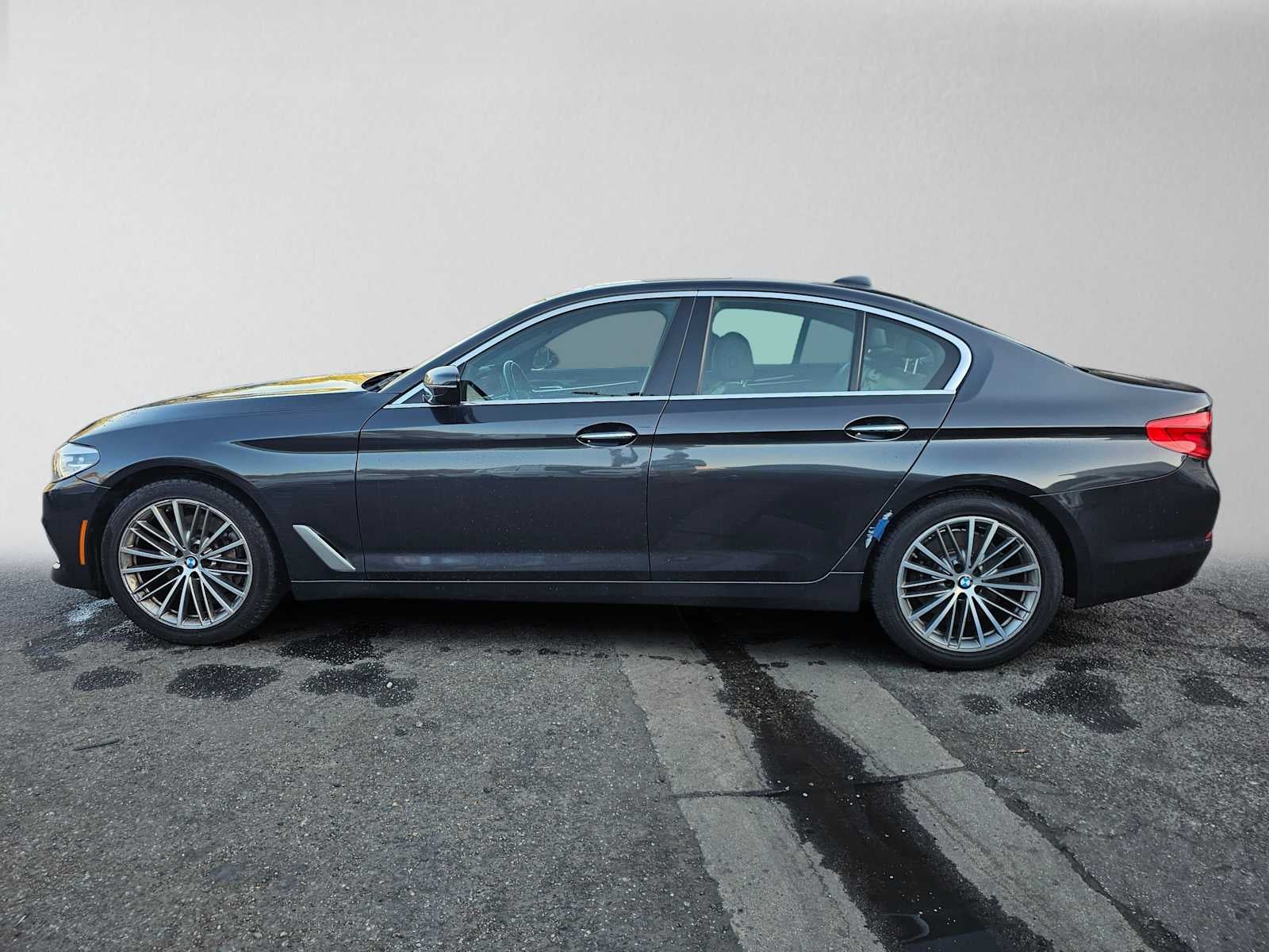 2018 BMW 540i 540i