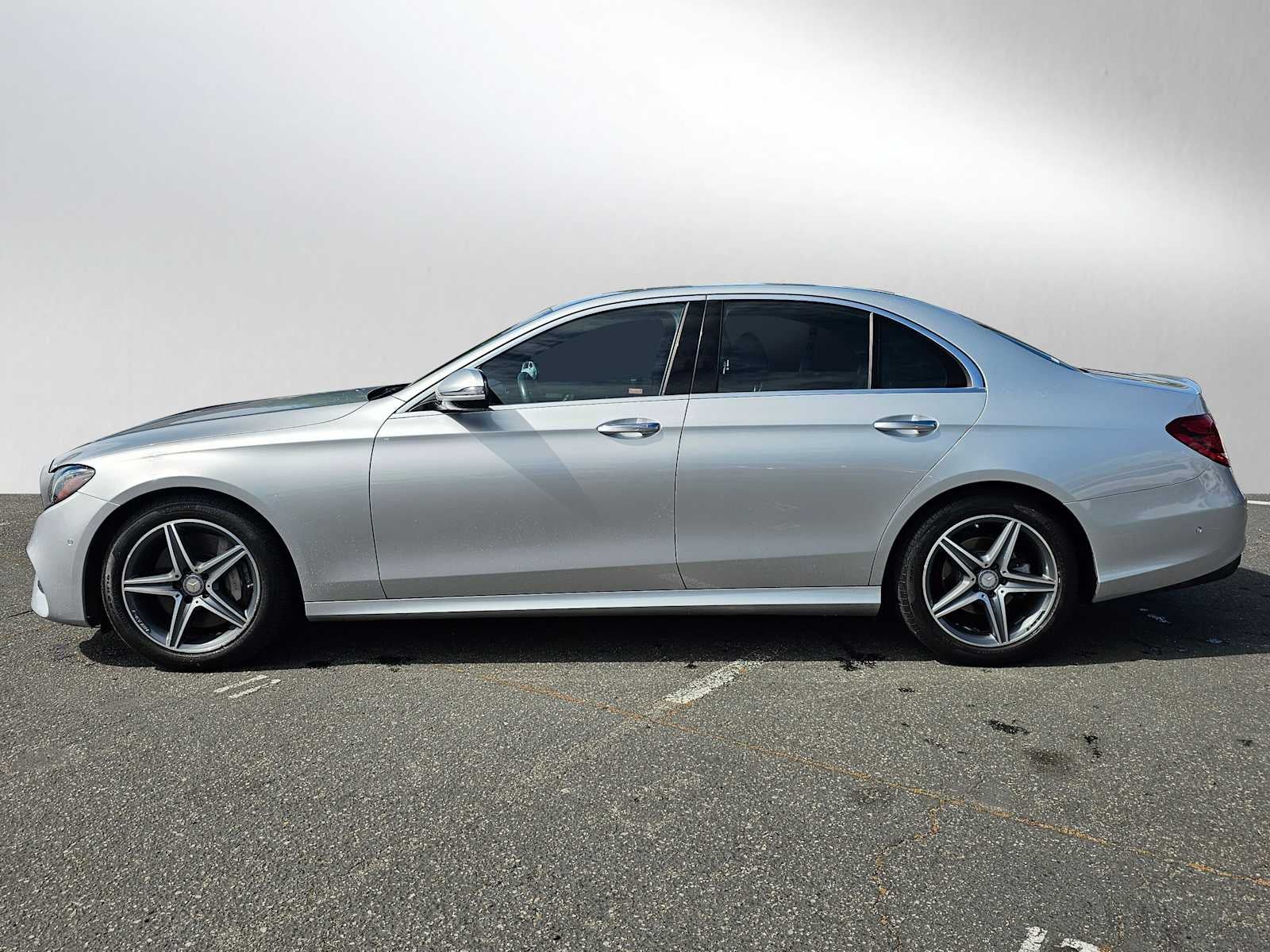 2017 Mercedes-Benz E 300 RWD Sedan