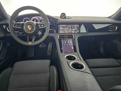2025 Porsche Taycan 4S