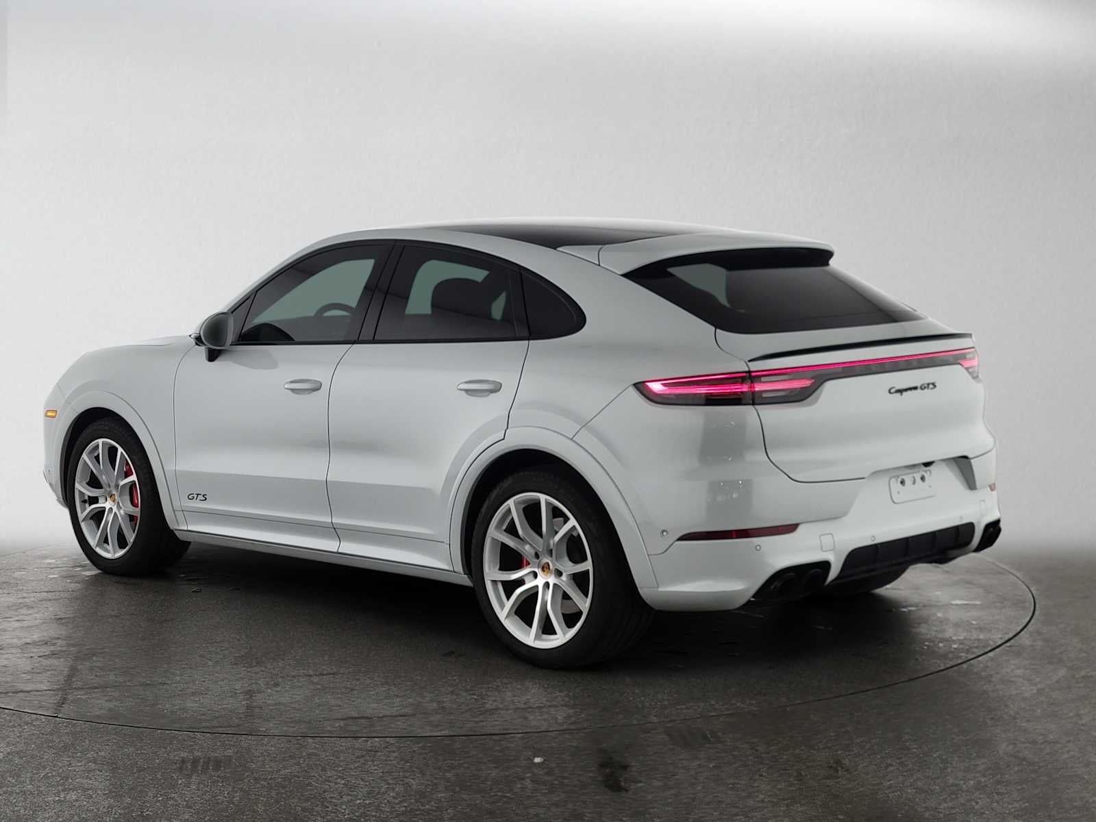2022 Porsche Cayenne GTS