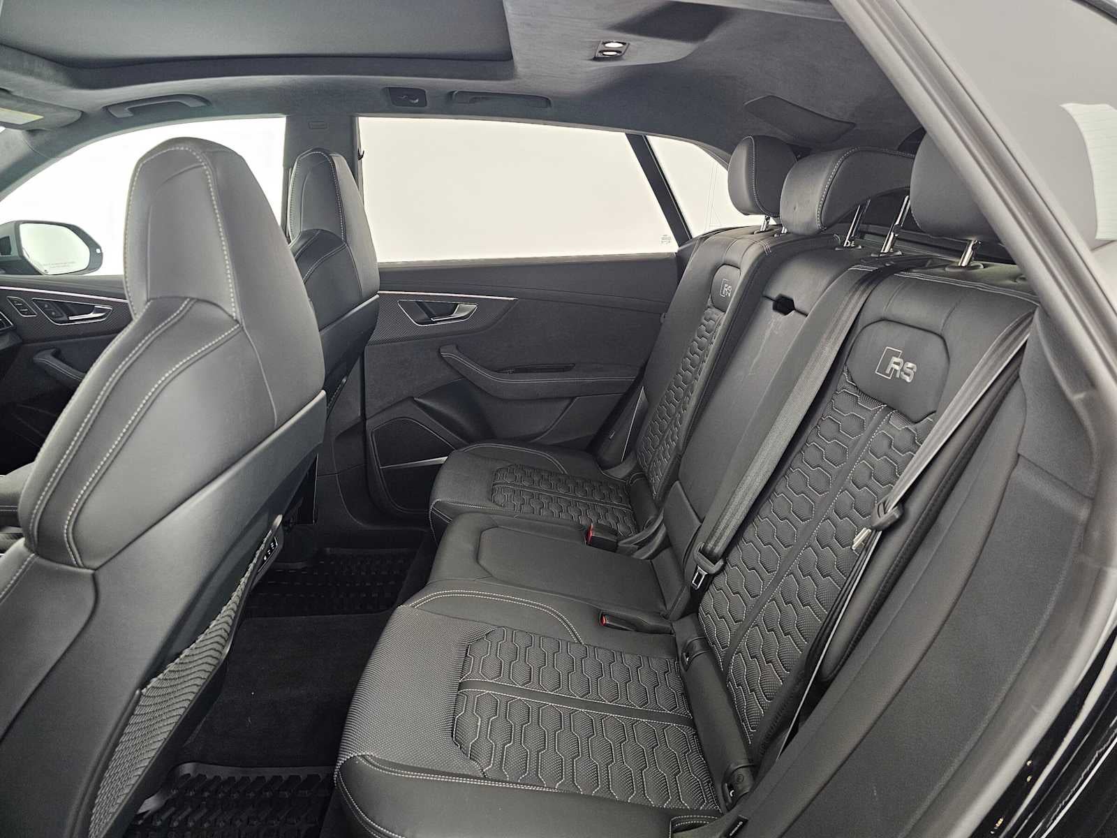 2025 Audi RS Q8 performance