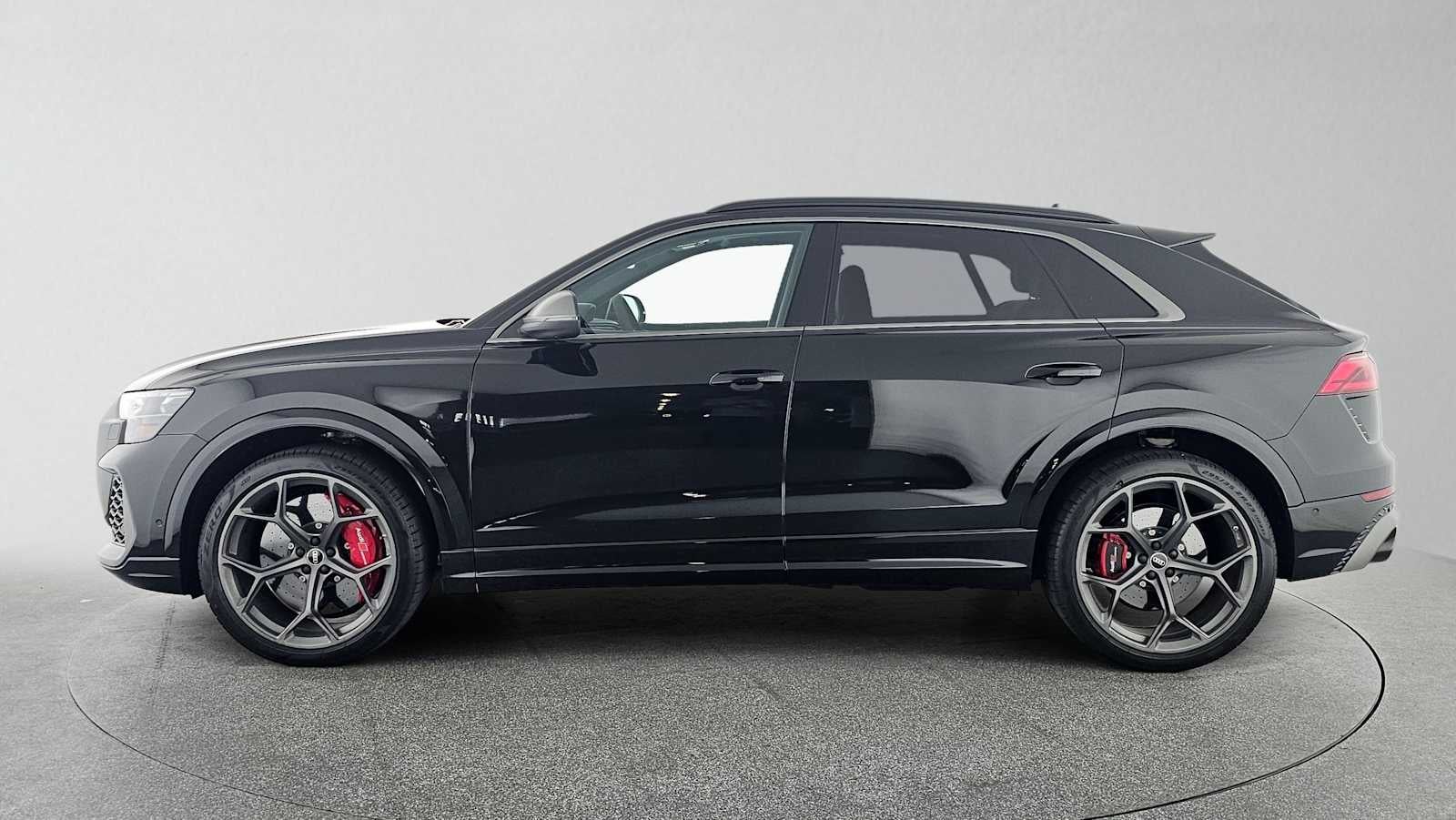 2025 Audi RS Q8 performance