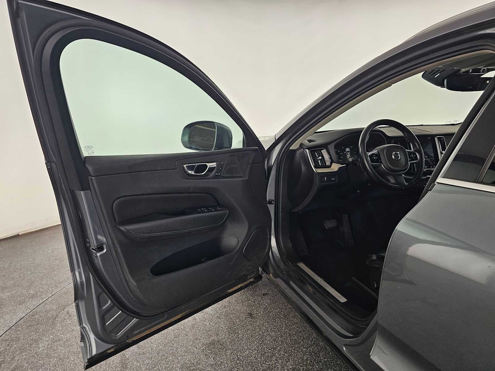 2020 Volvo XC60 Inscription