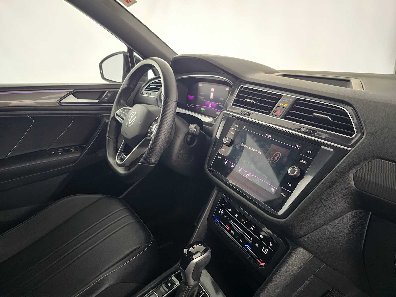 2022 Volkswagen Tiguan SE R-Line Black