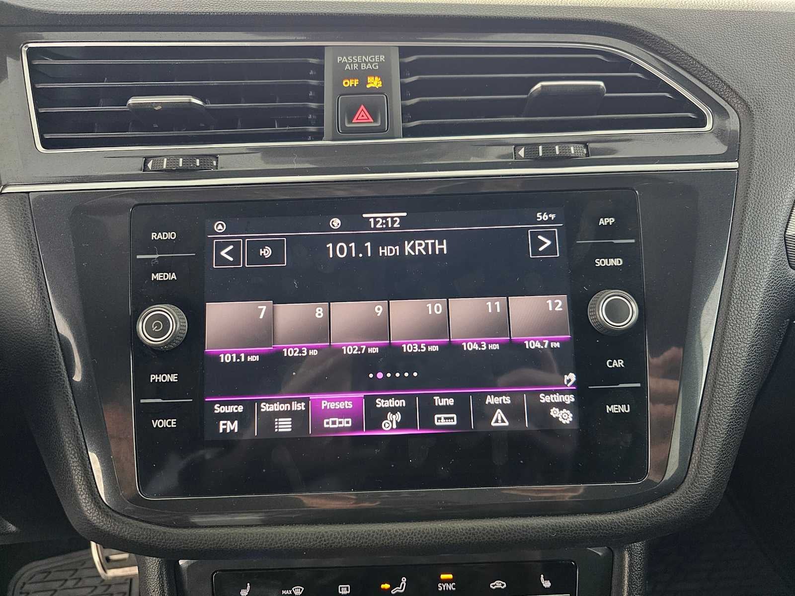 2022 Volkswagen Tiguan SE R-Line Black