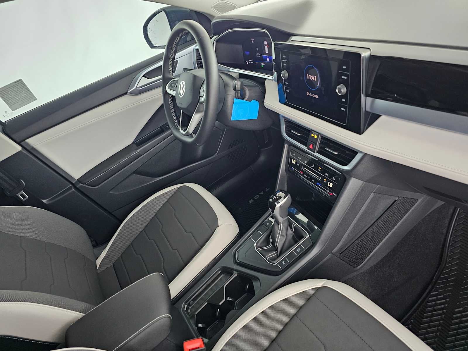 2026 Volkswagen Taos SE