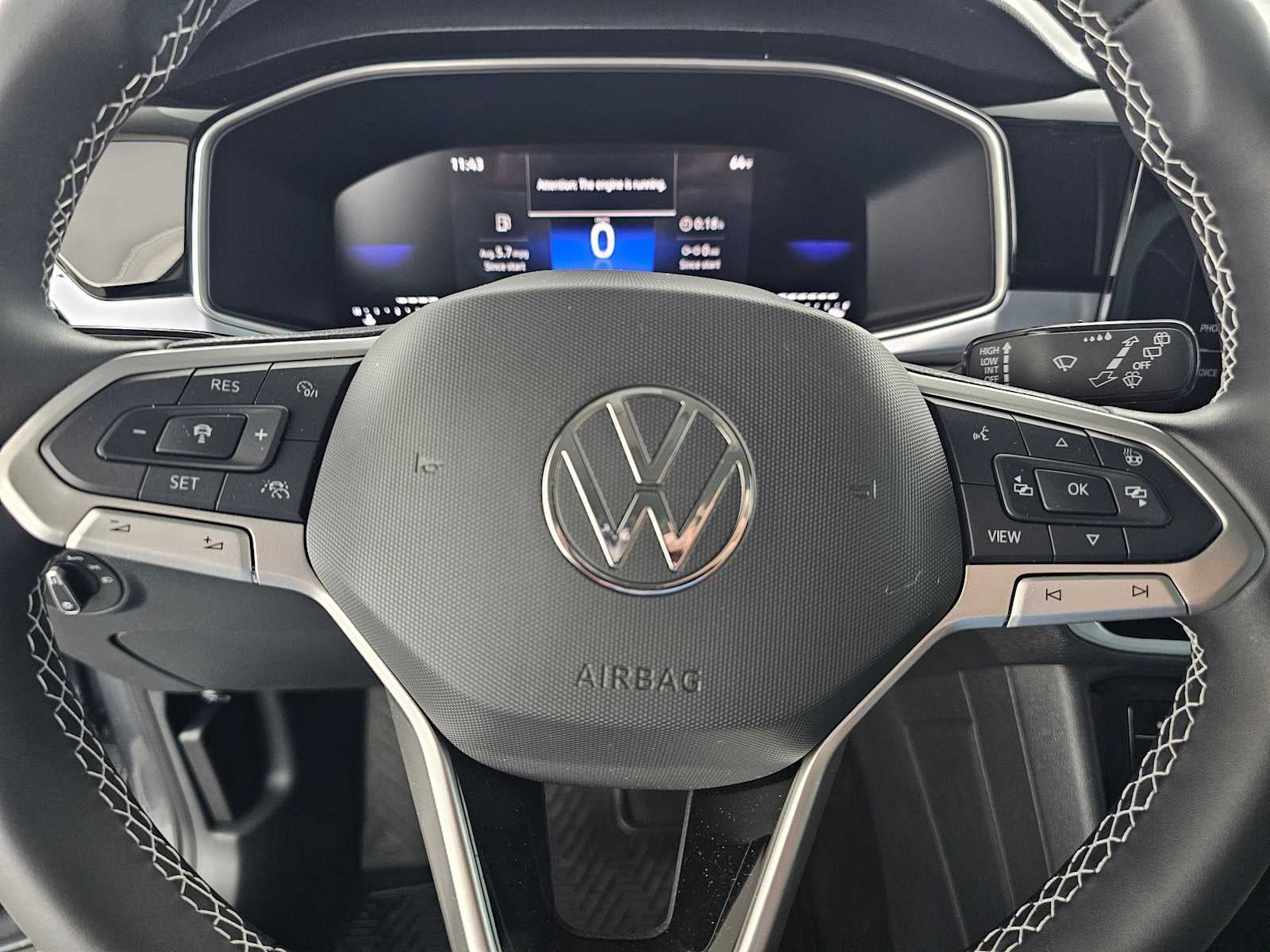 2026 Volkswagen Taos SE