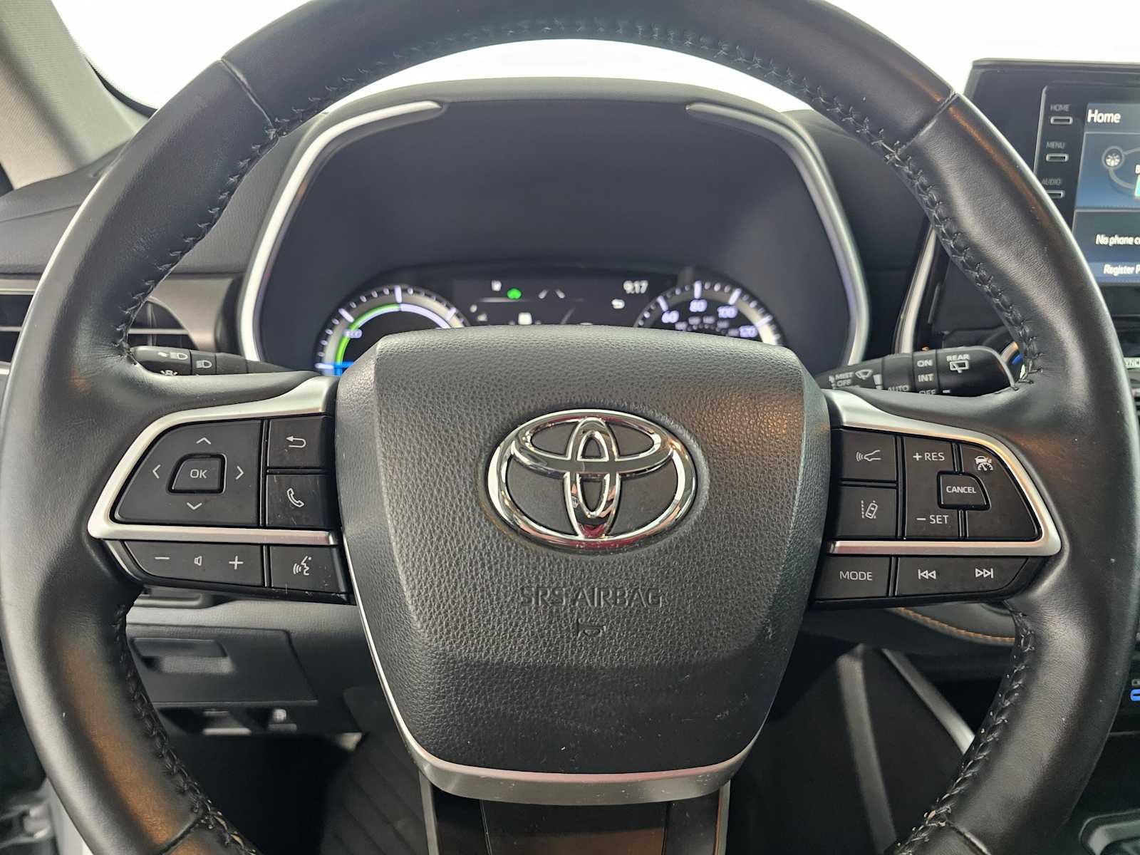 2022 Toyota Highlander Hybrid Bronze Edition