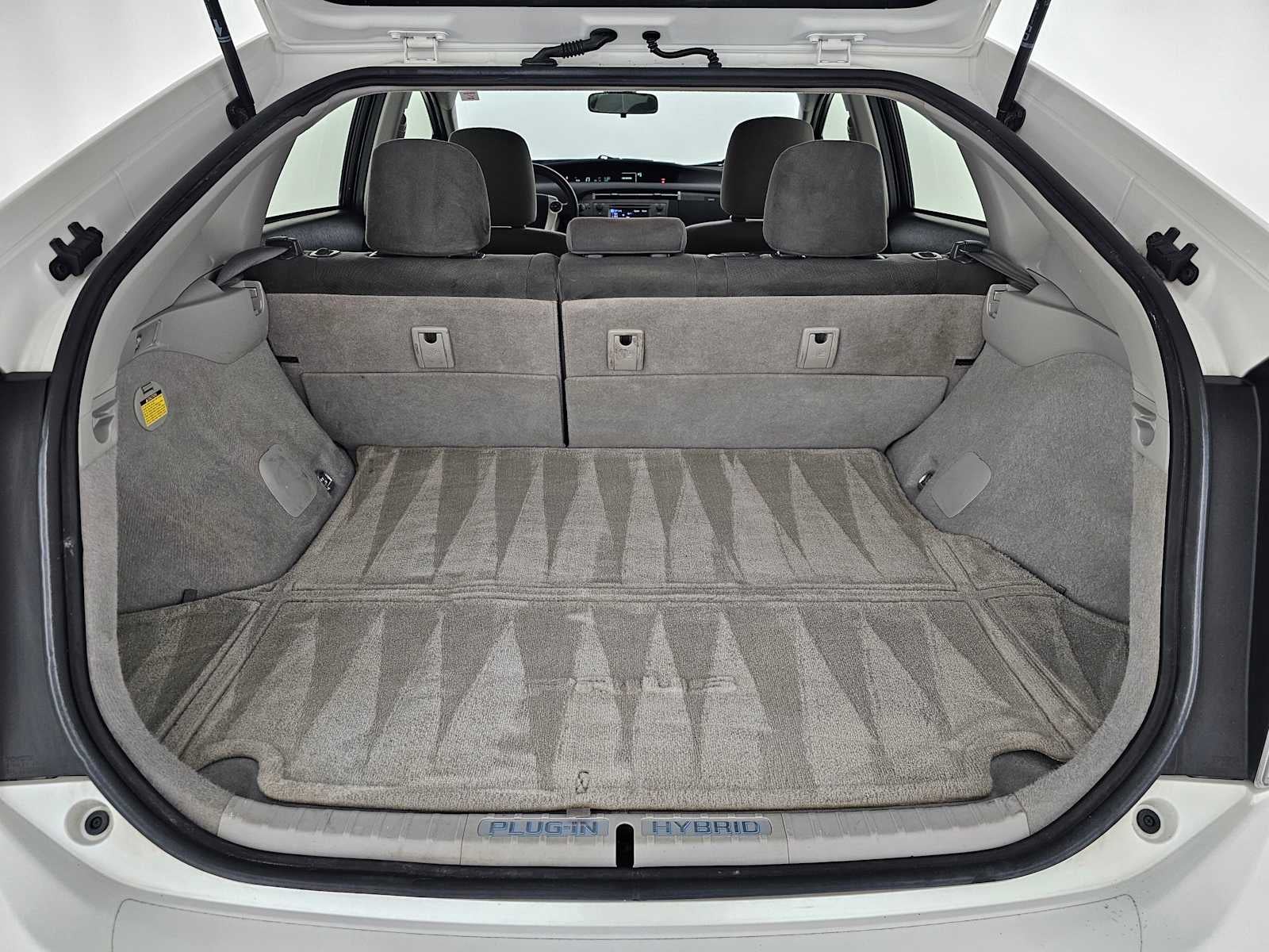 2012 Toyota Prius Plug-In 5dr HB (Natl)