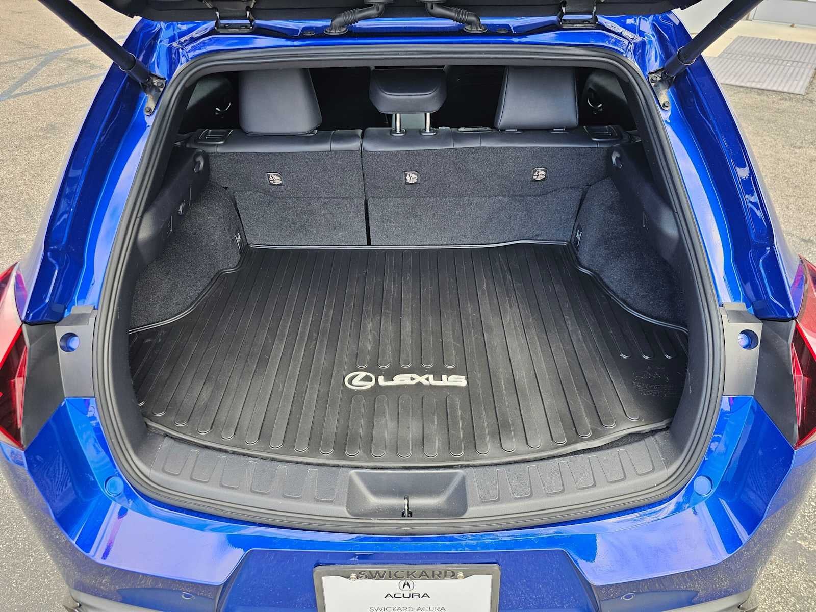 2023 Lexus UX 250h F SPORT Design