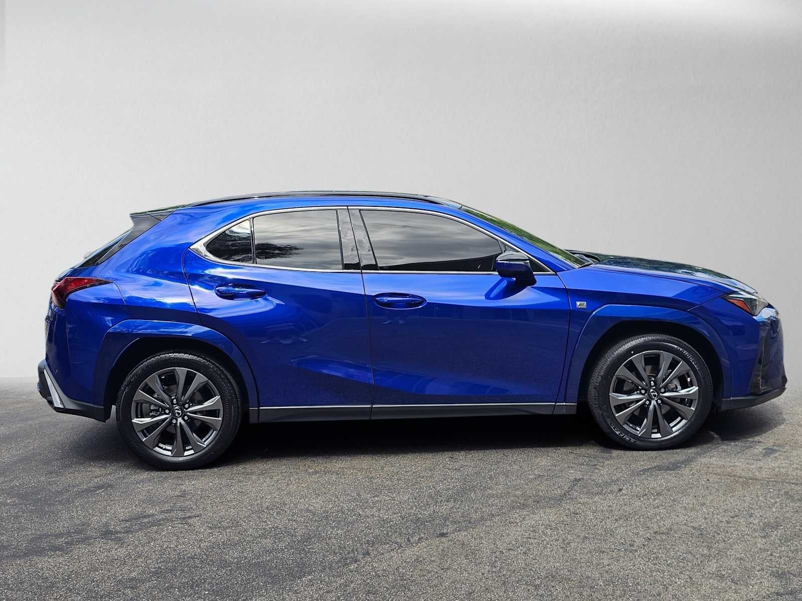 2023 Lexus UX 250h F SPORT Design