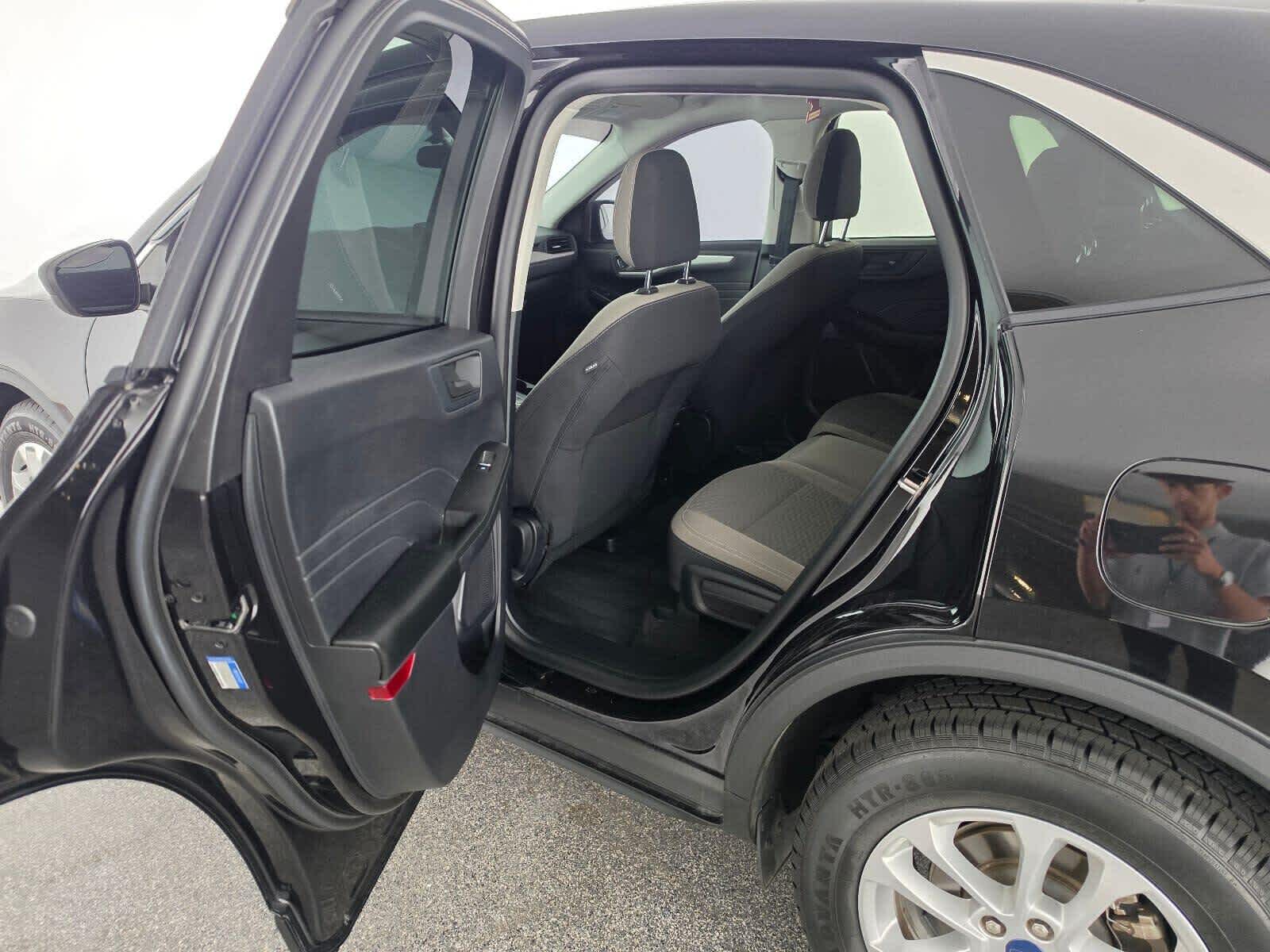 2022 Ford Escape SE Hybrid