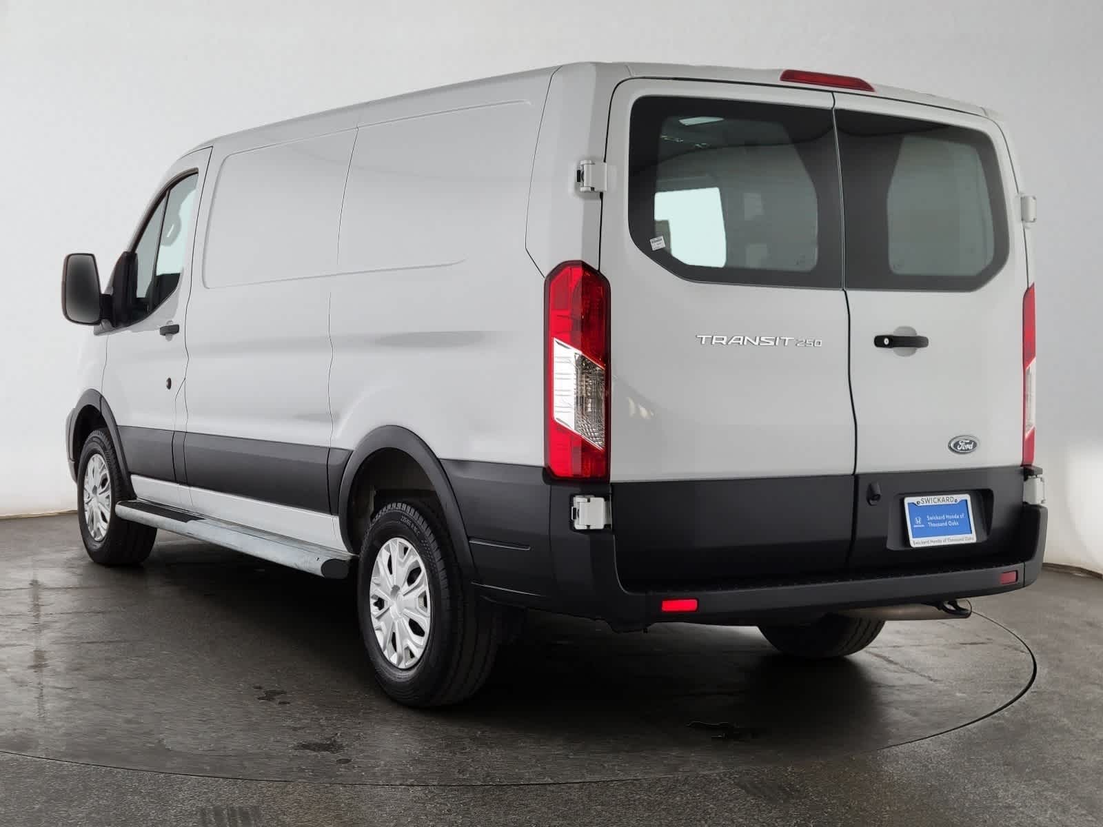 2025 Ford Transit Cargo Van T-250 130" Low Rf 9070 GVWR RWD