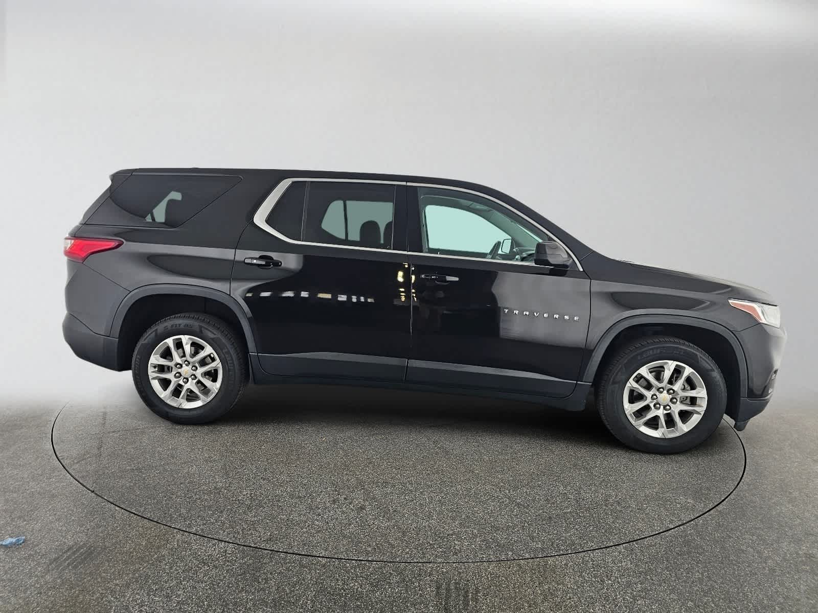 2021 Chevrolet Traverse LS