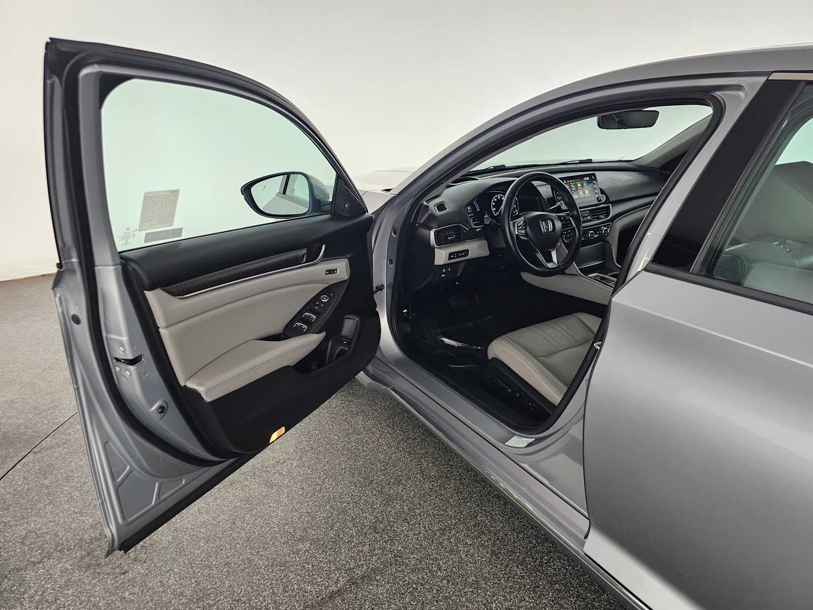 2019 Honda Accord Hybrid Touring